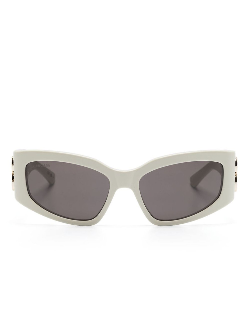 Bossy butterfly-frame sunglasses 1