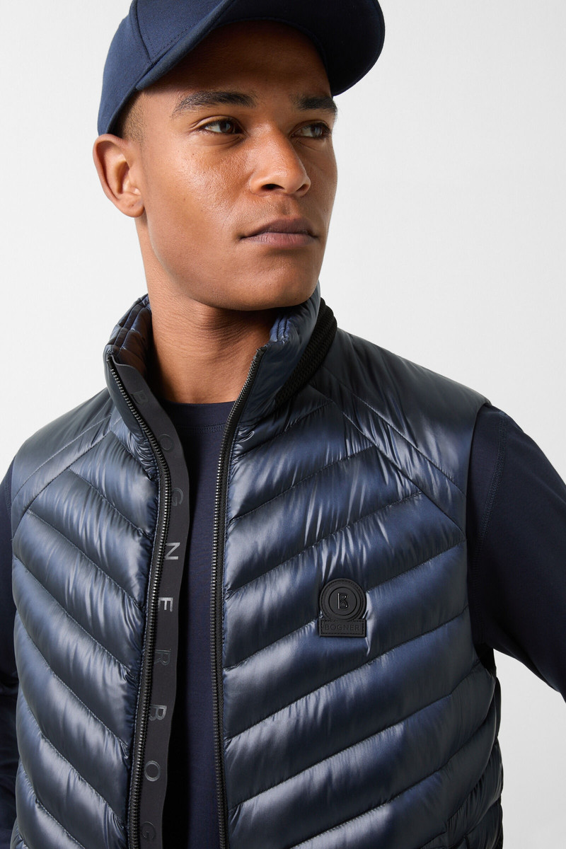 Lasse Lightweight down gilet in Navy blue 6