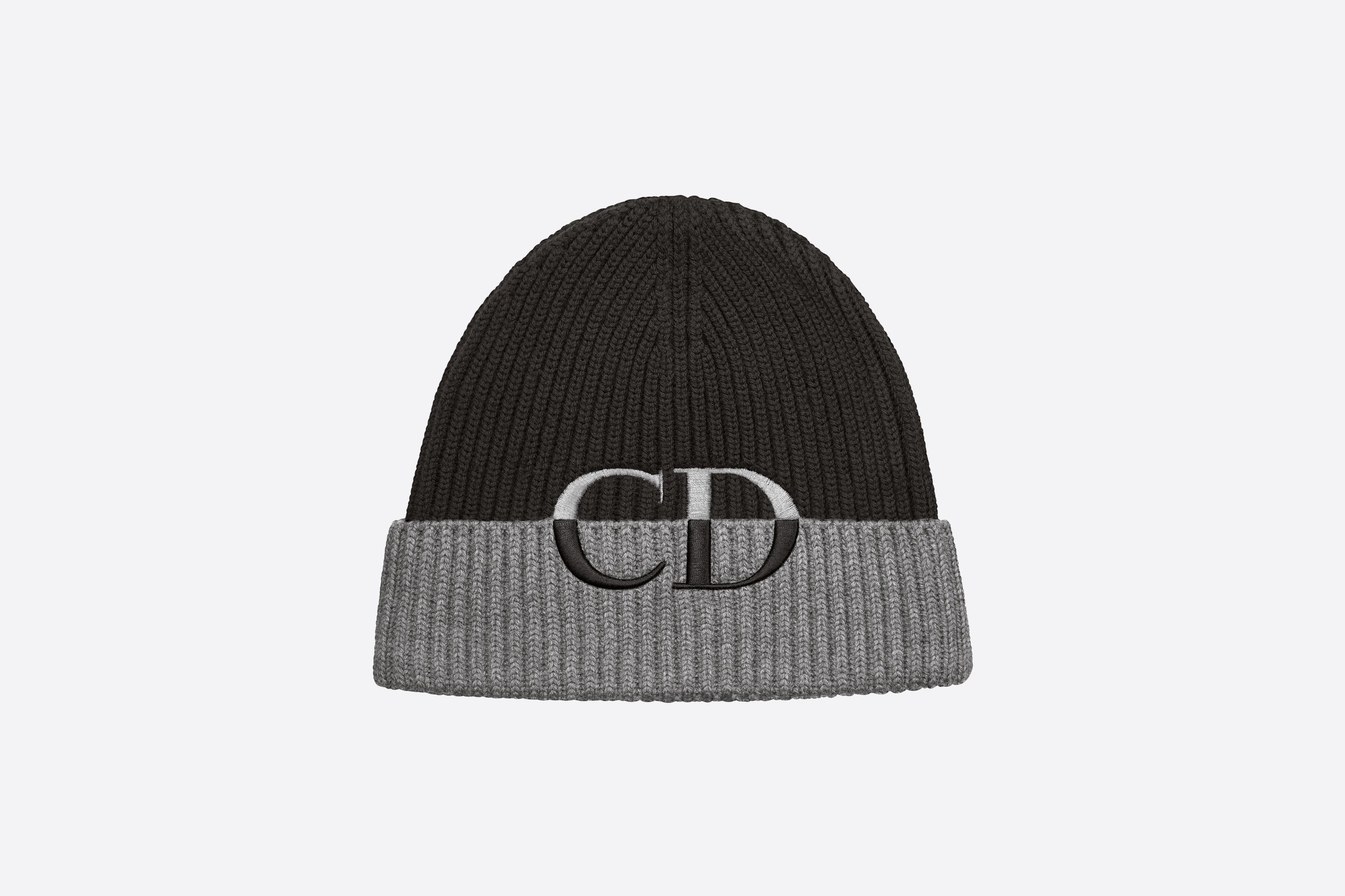 Beanie with 'CD' Signature - 4