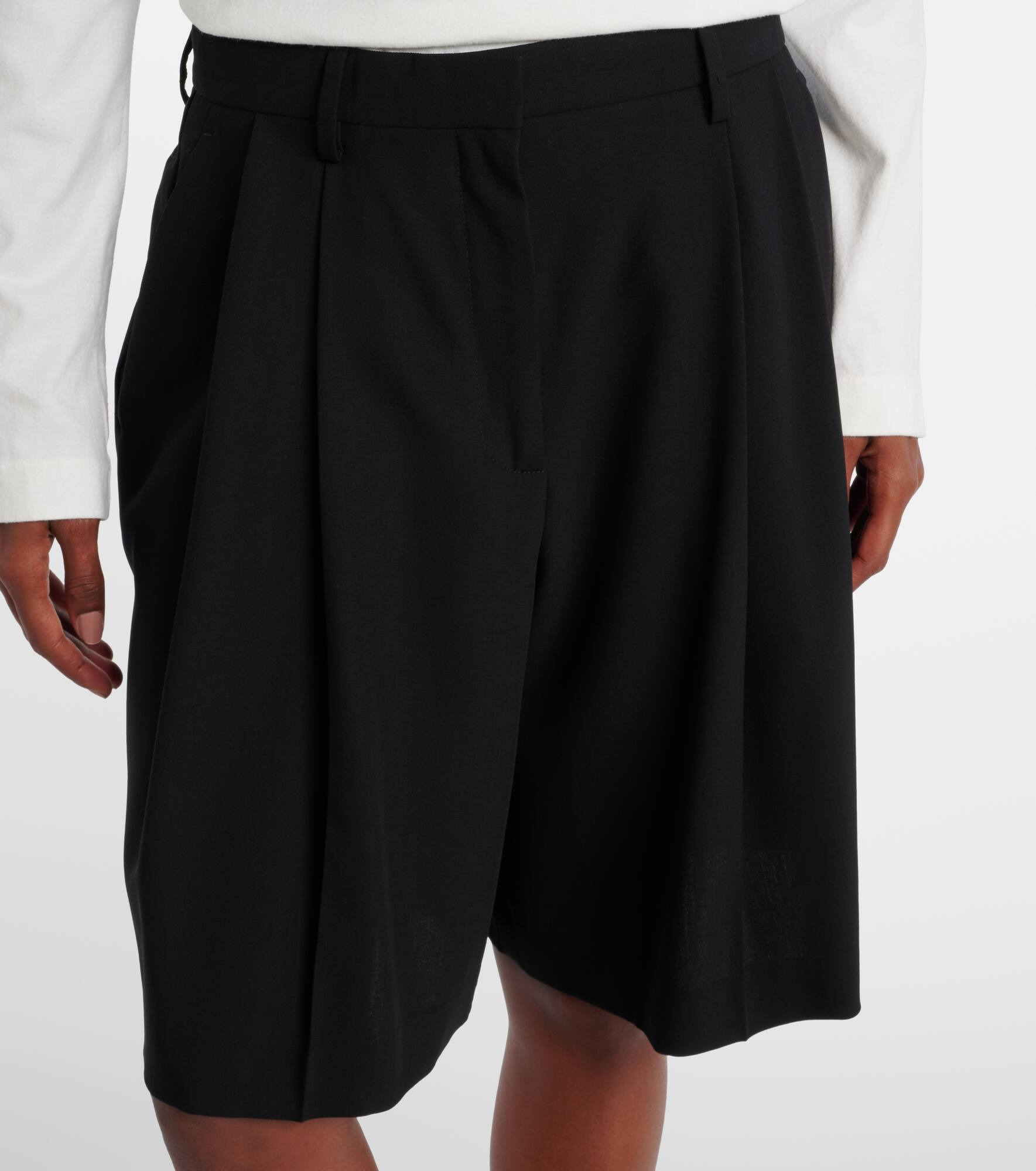 Vesperis virgin wool Bermuda shorts - 4