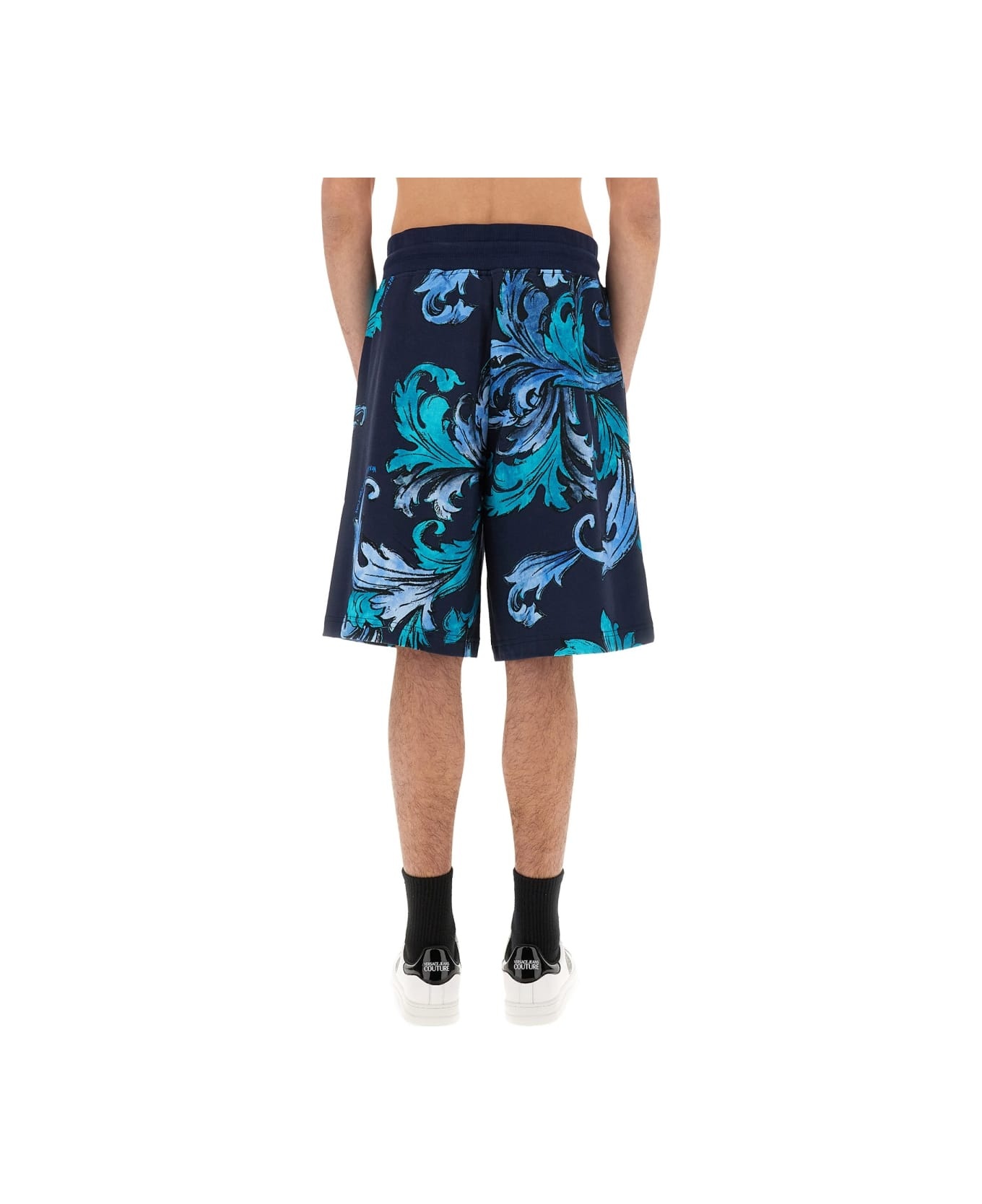 Sports Shorts Outline Baroque - 3