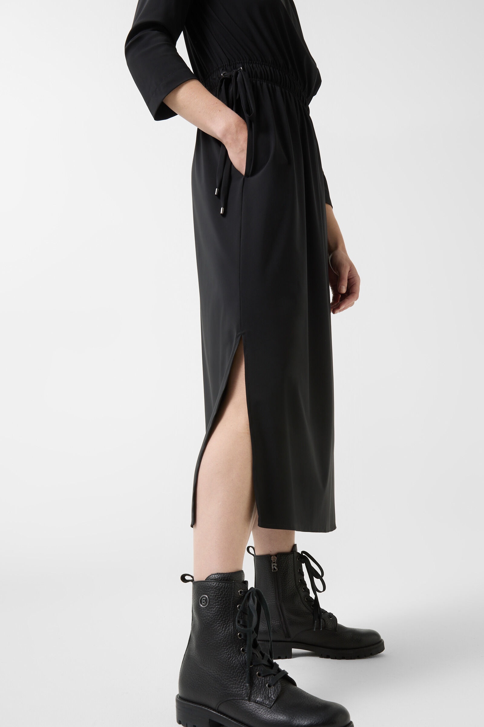 Shirley Dress in Black - 5