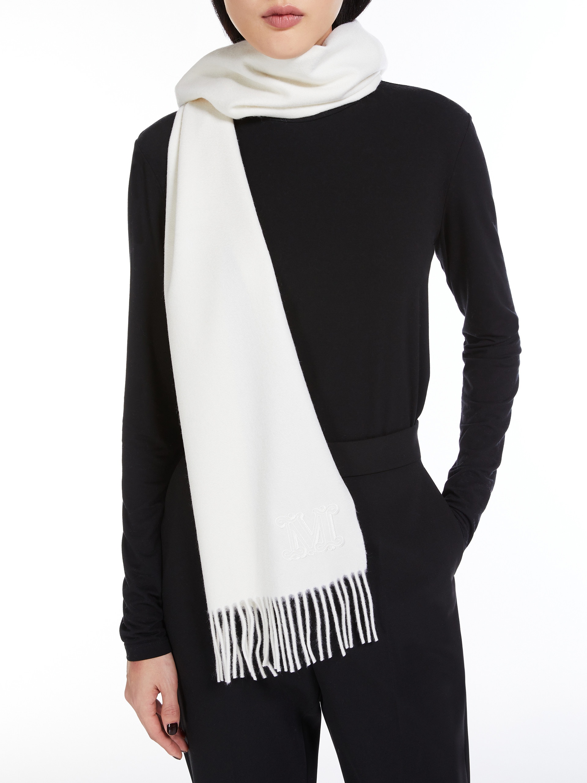 スカーフ Max Mara 'Wsdalia' Cashmere Stole With Black 'Monogram' Max Mara 'Wsdalia' Cashmere Stole With Black 'Monogram