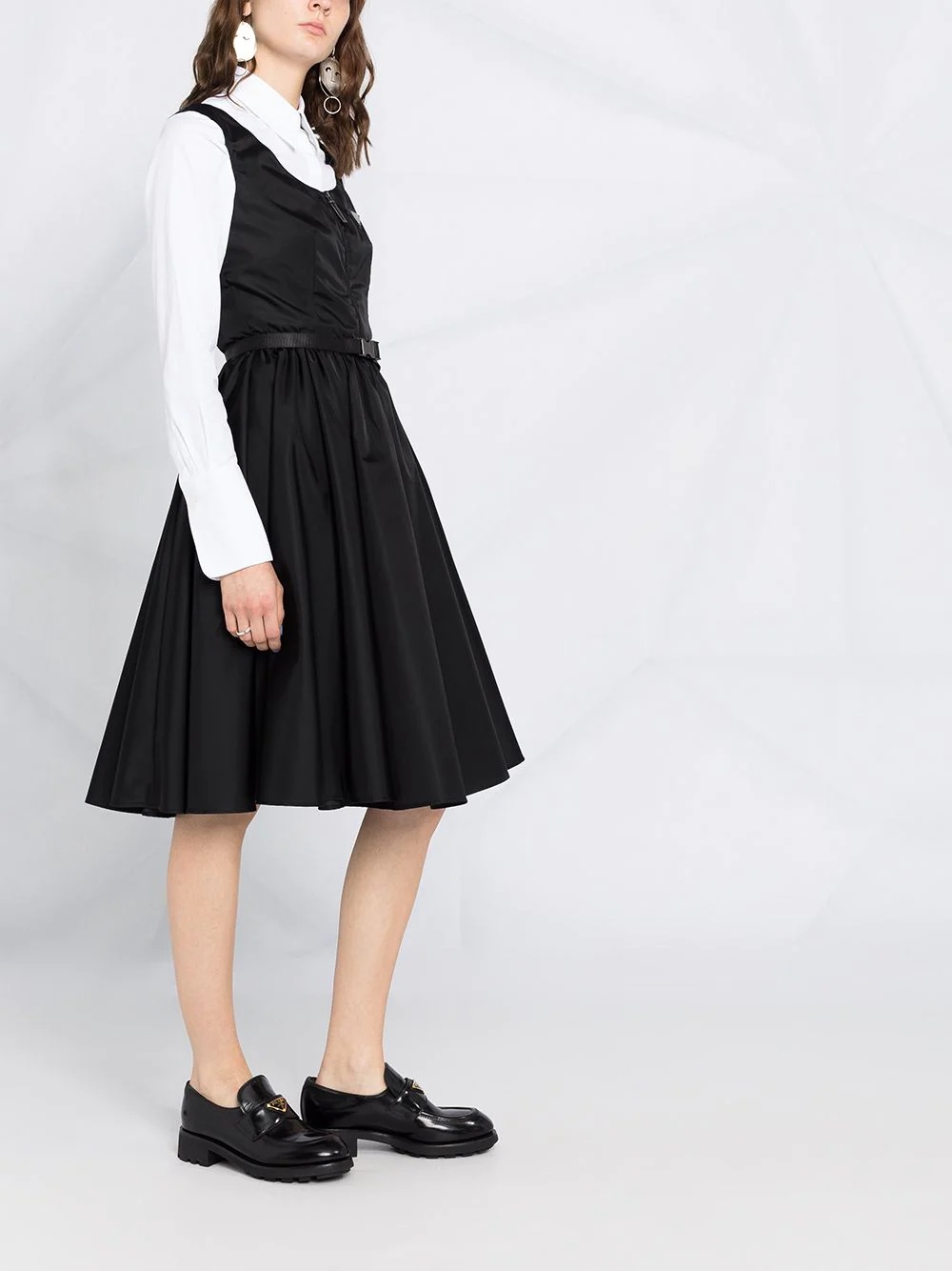 belted logo plaque flared dress - 6