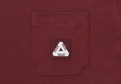 PALACE PATCH POCKET T-SHIRT BURGUNDY outlook