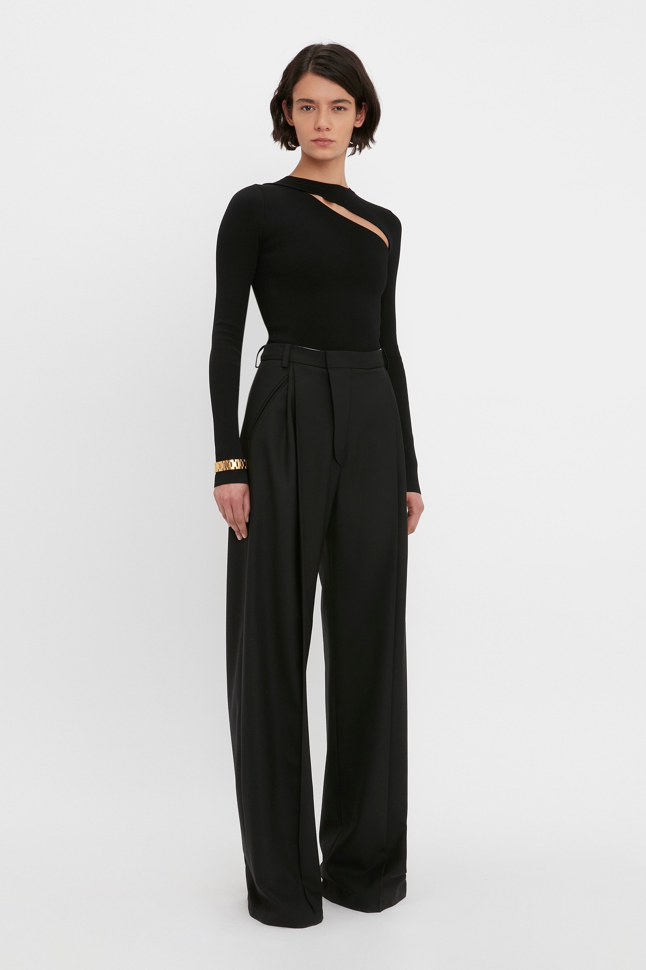 VB Body Front Slash Crew Neck Top In Black - 3