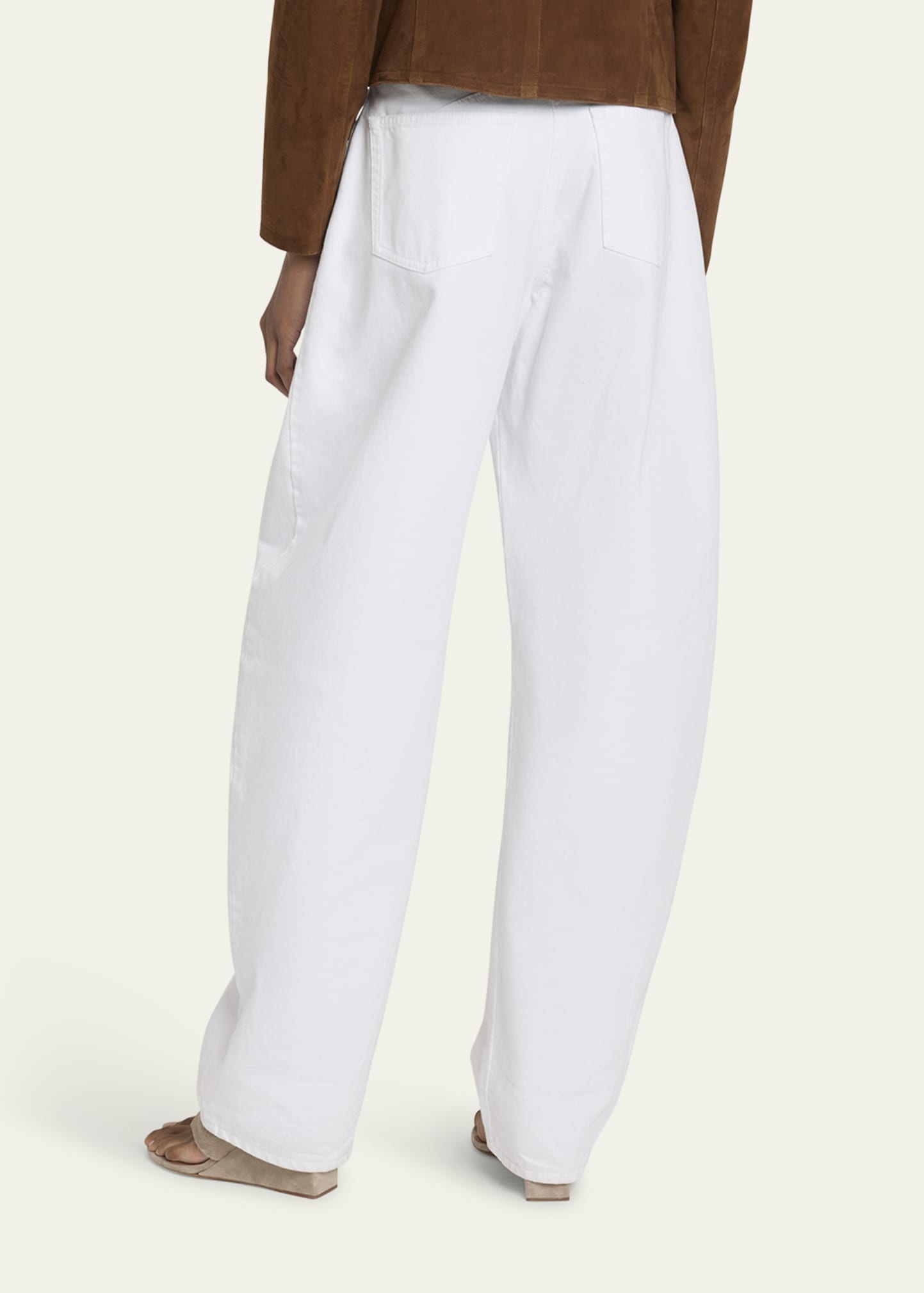 Rounded High-Rise Jeans - 3