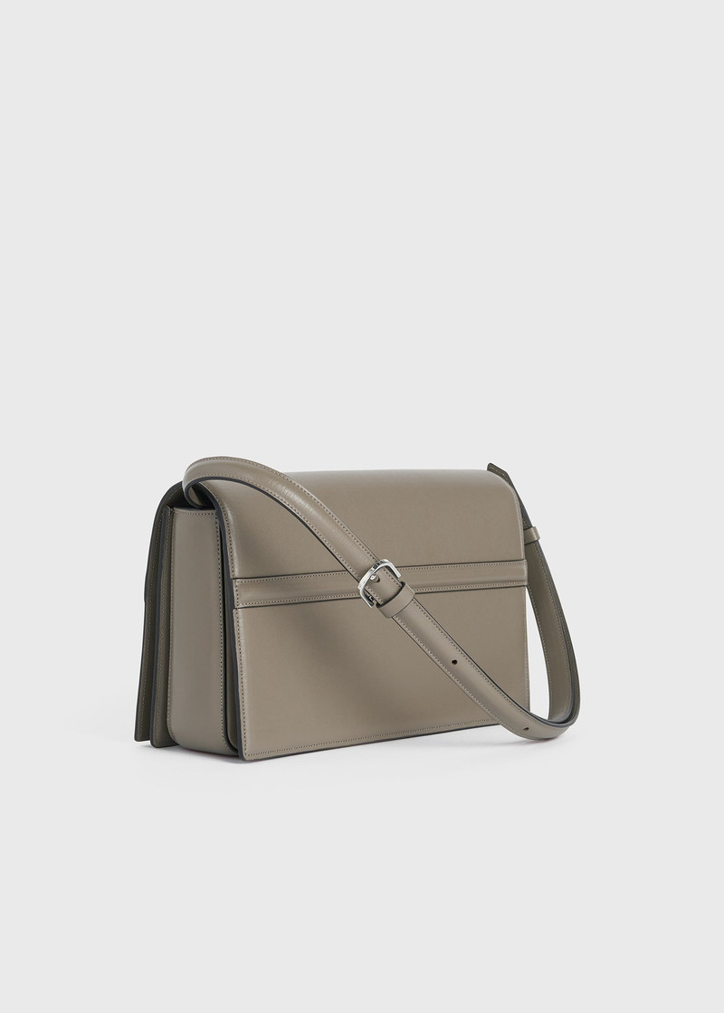 T-Flap bag taupe 4