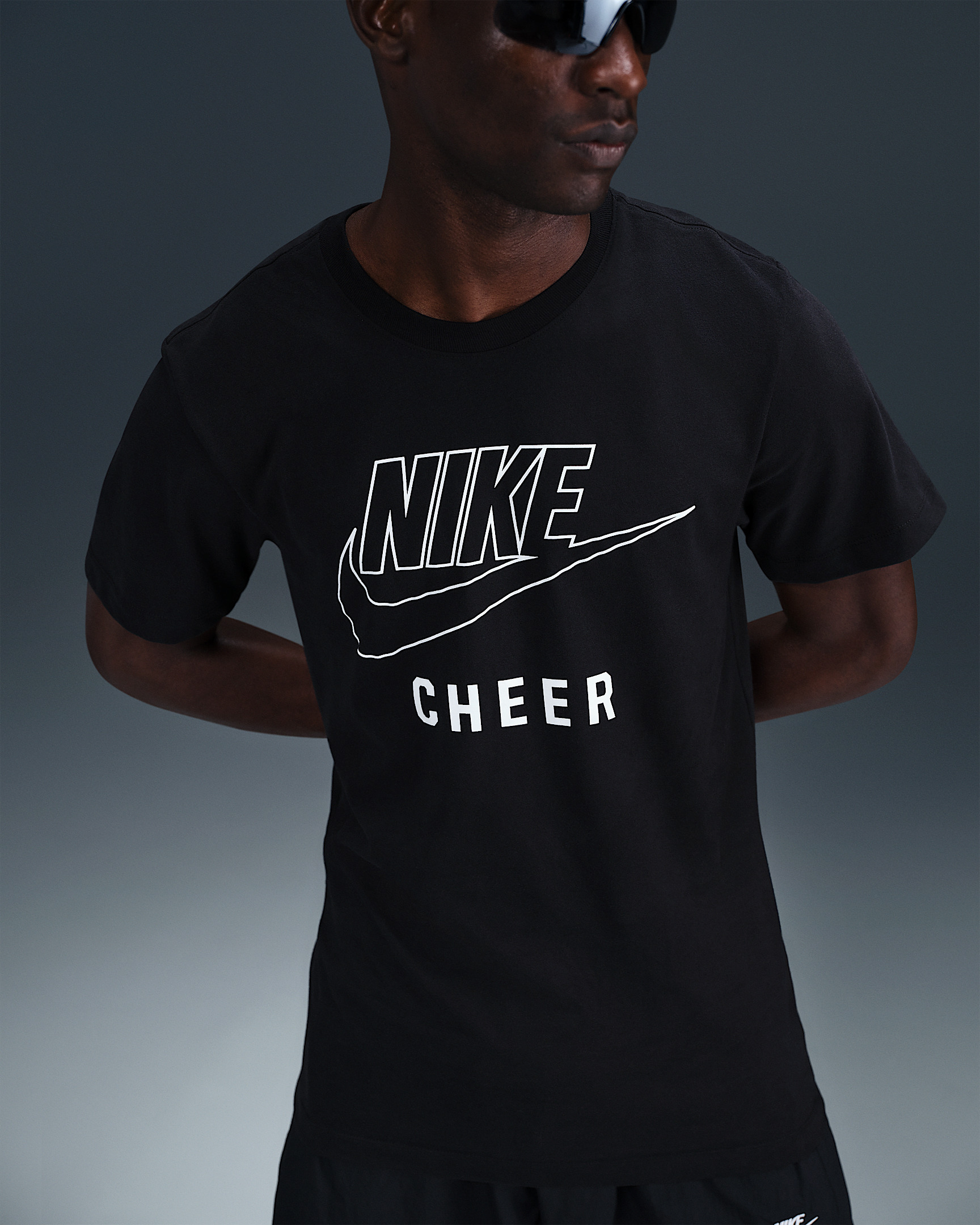 Nike Swoosh Men's Cheer T-Shirt - 6