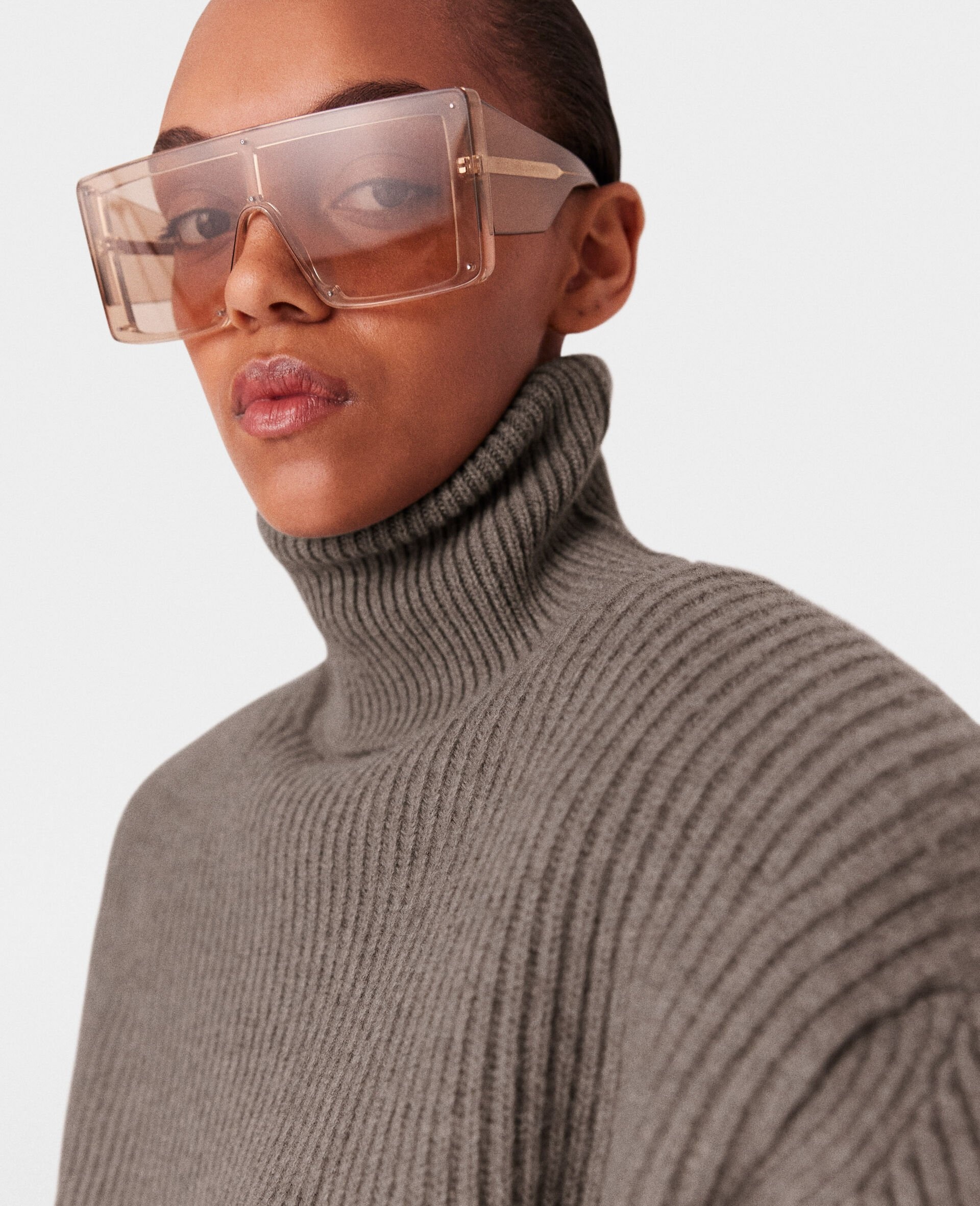 Long-Sleeve Turtleneck Jumper - 4