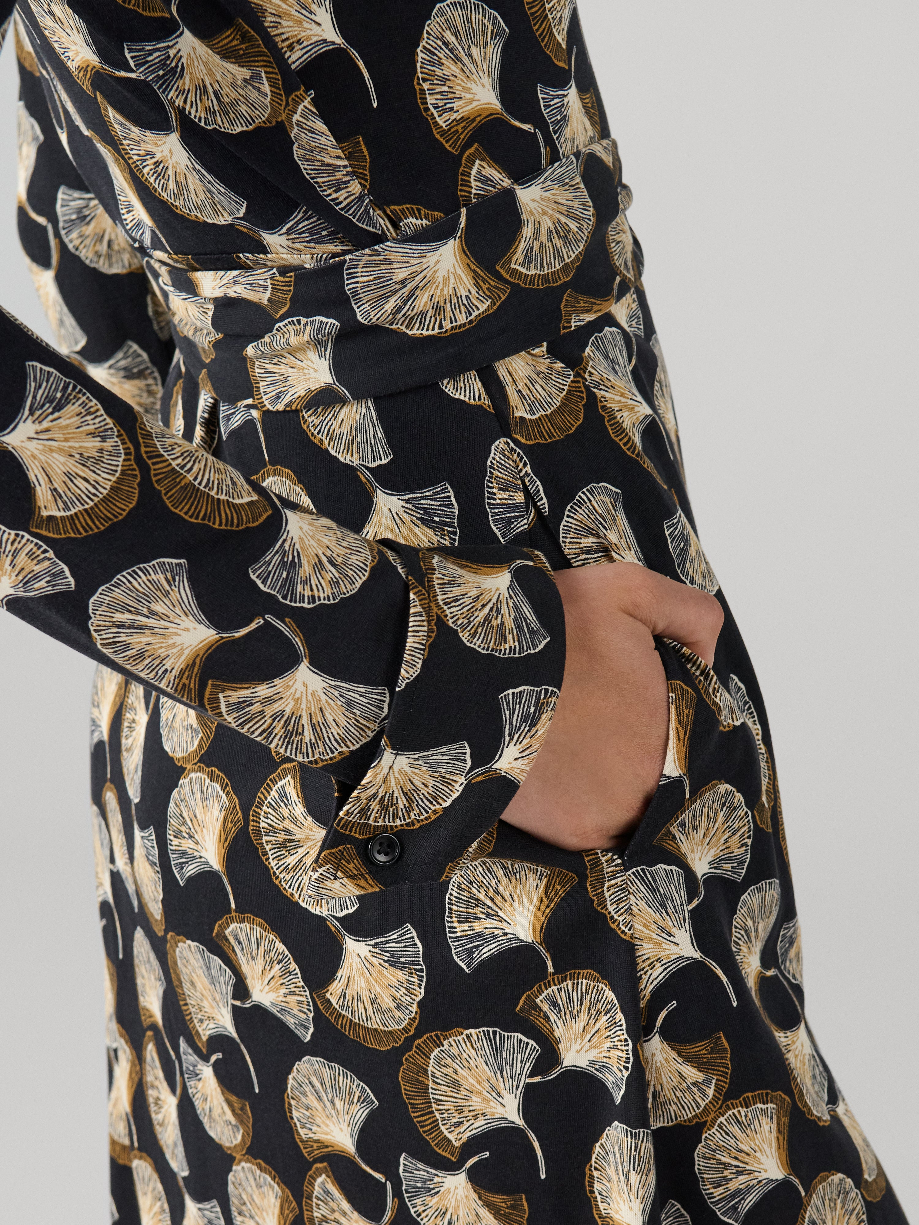 Antonia Silk Jersey Wrap Dress - 4