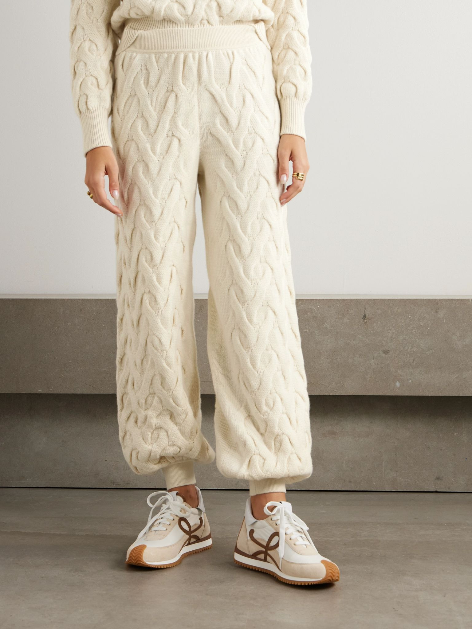 Cable-knit cashmere tapered track pants Ivory - 3