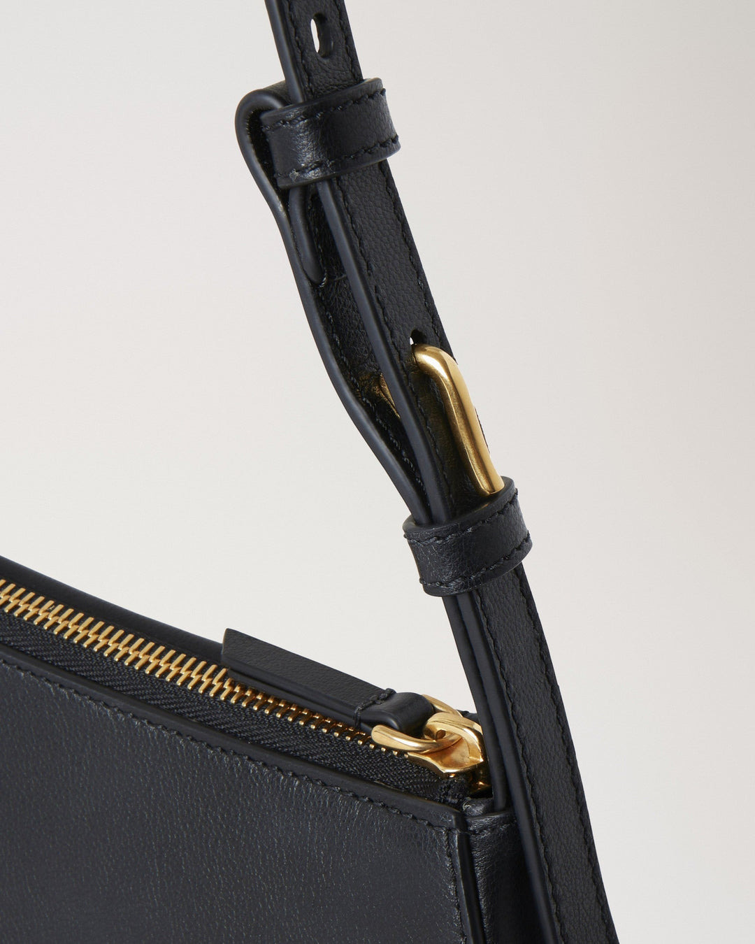 Clovelly Shoulder Bag Black Micro Classic Grain - 6