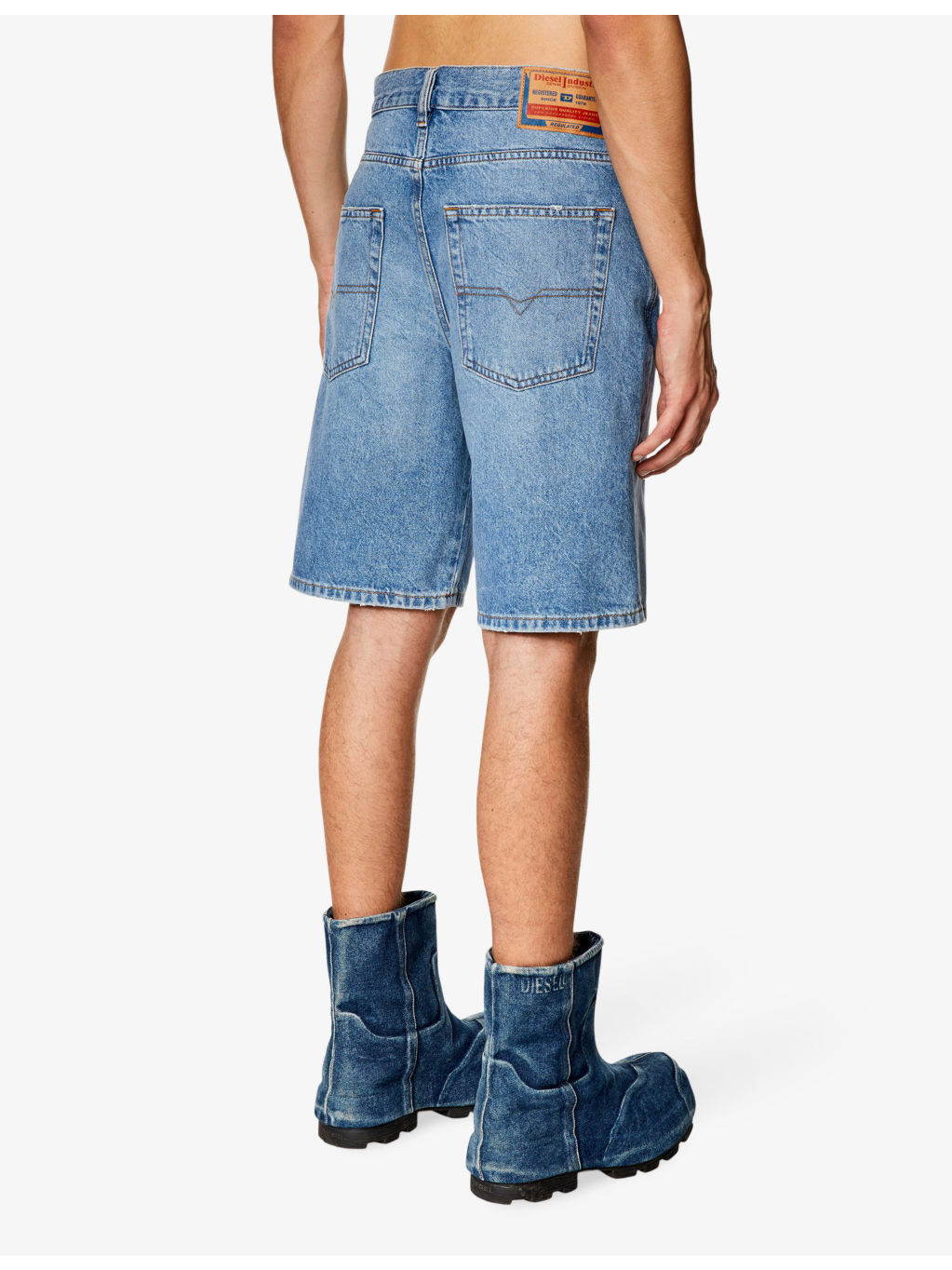 Faded-wash straight-leg denim shorts - 4
