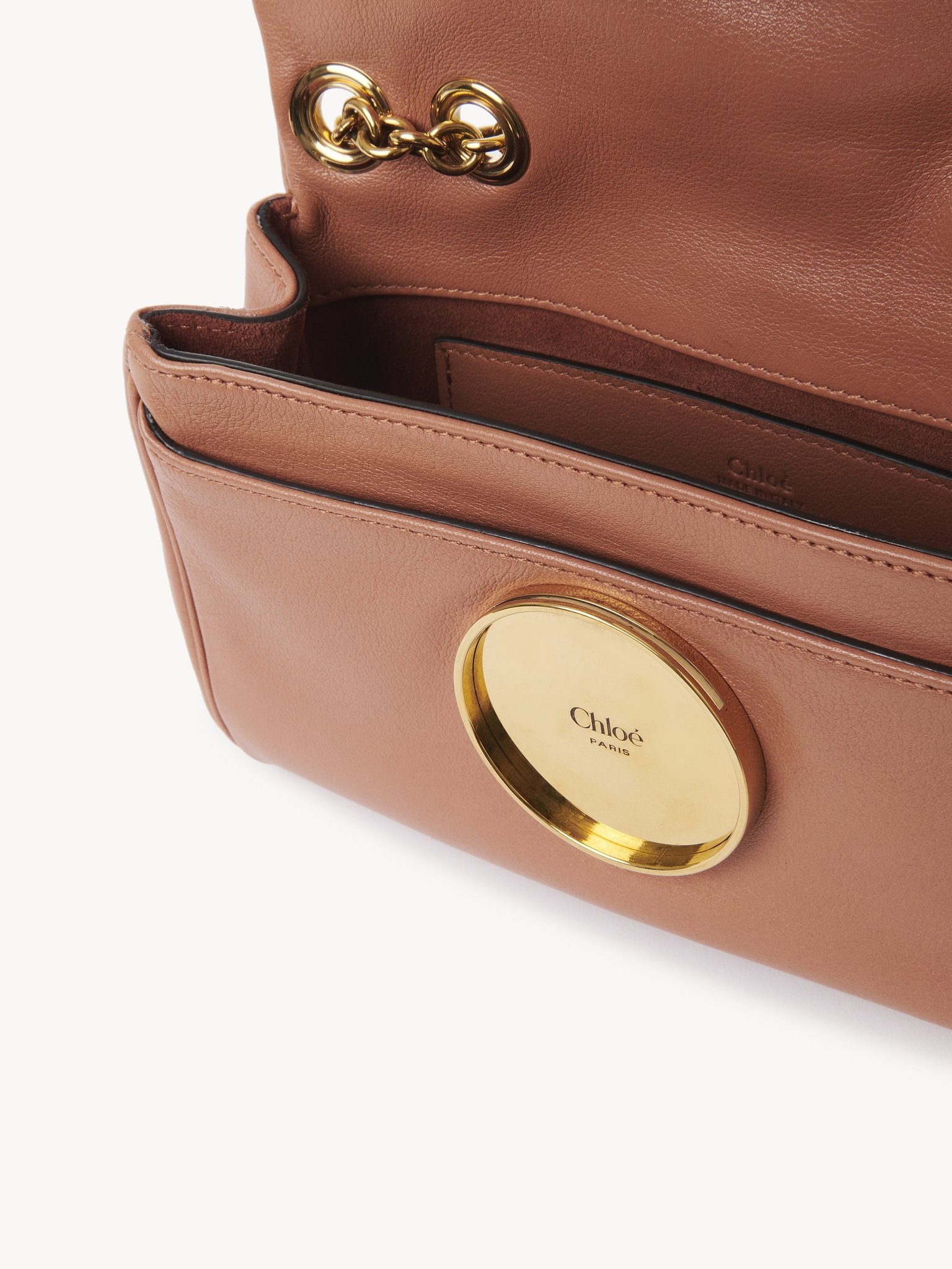 SMALL CHLOÉ HERITAGE SHOULDER BAG IN GRAINED LEATHER - 6