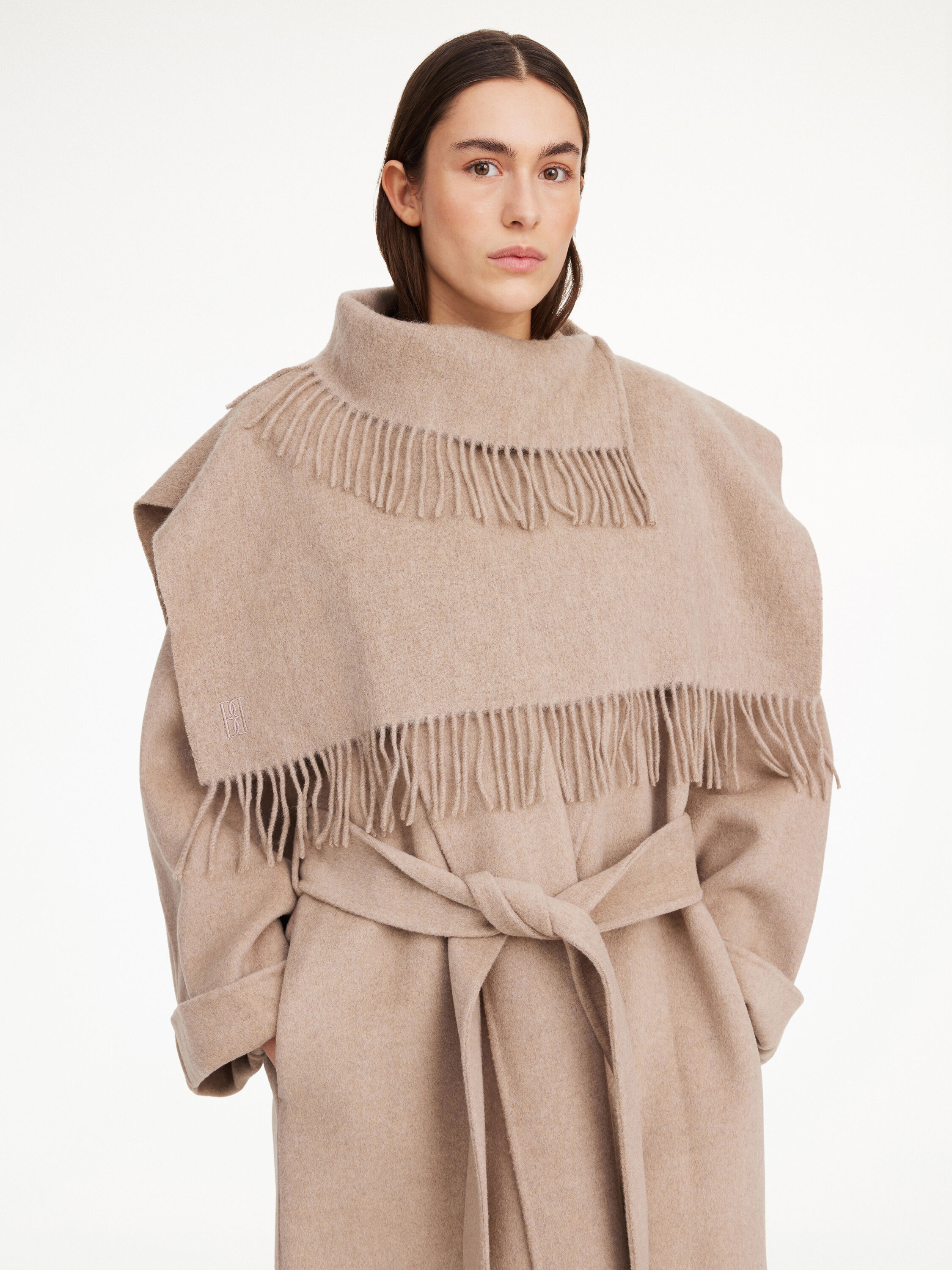 Turtla wool fringe bib - 2
