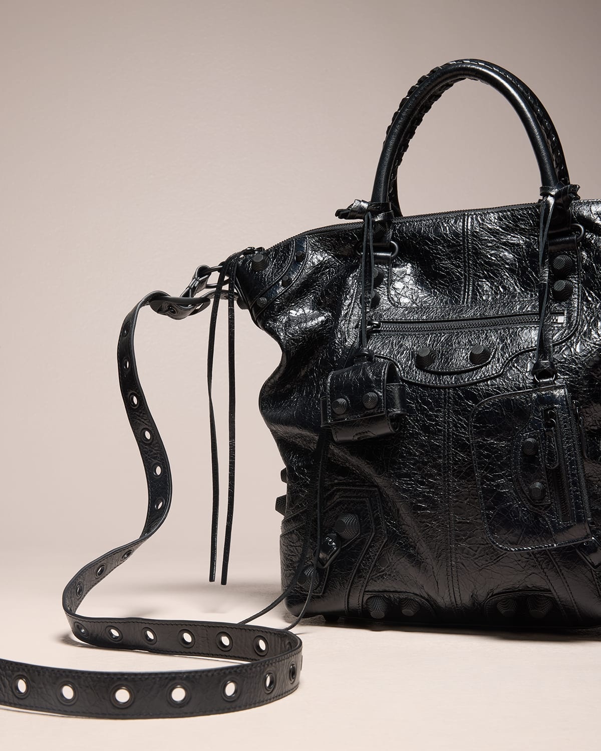 BALENCIAGA Le Cagole Men Medium Tote Bag | neimanmarcus