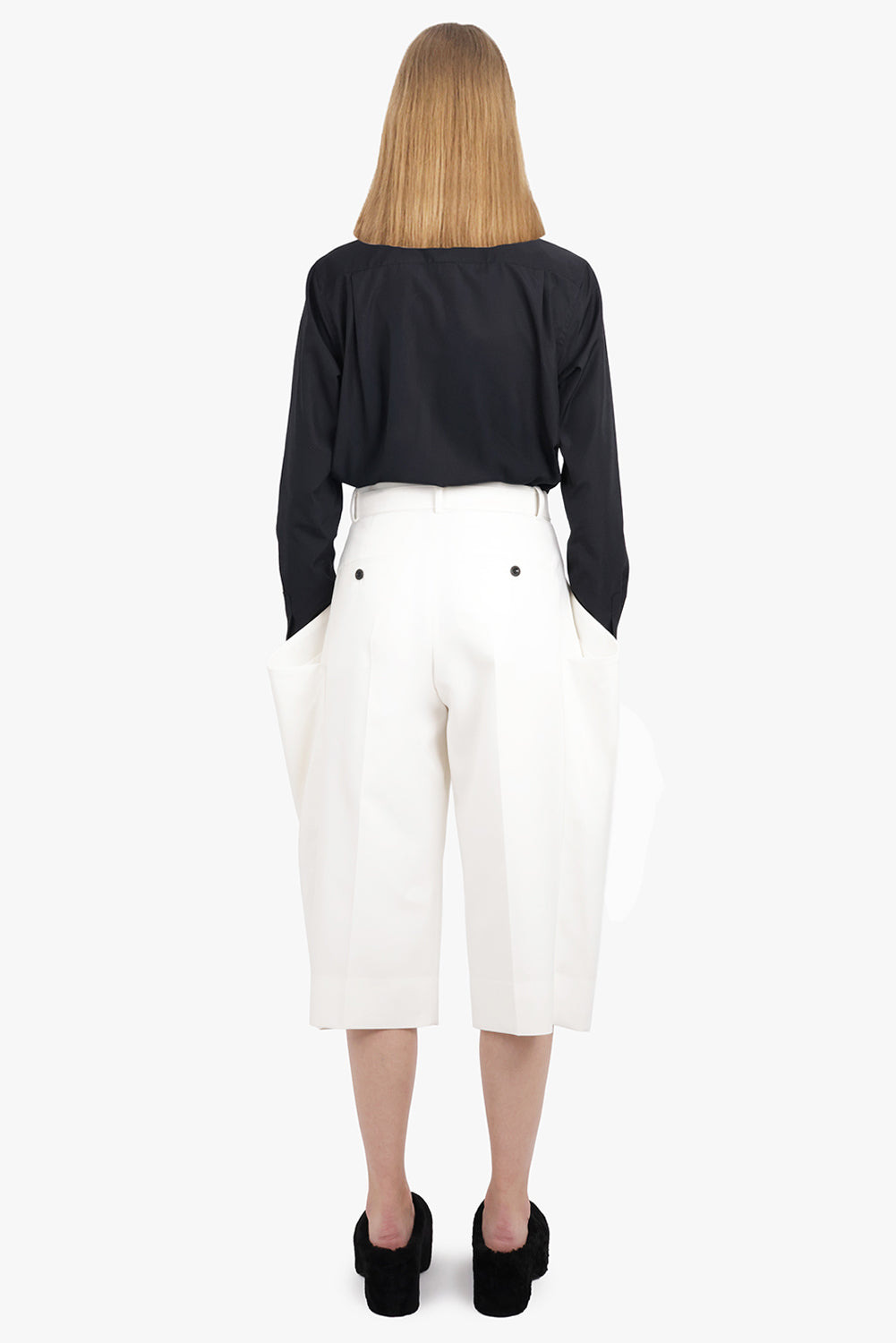L/S SHIRT WITH PEARL DETAIL COLLAR CHAIN | BLACK - 5