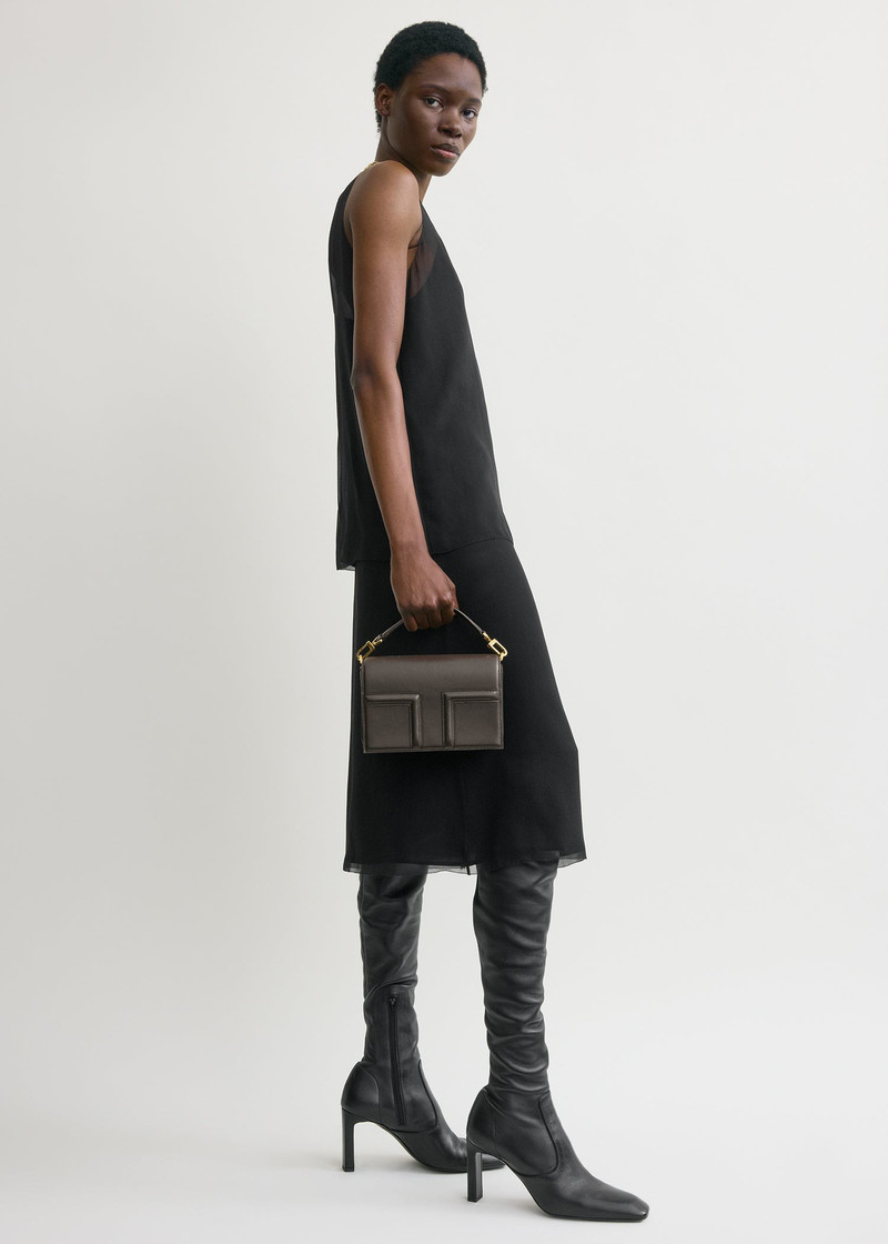 Totême Mini T-Flap leather bag bark outlook