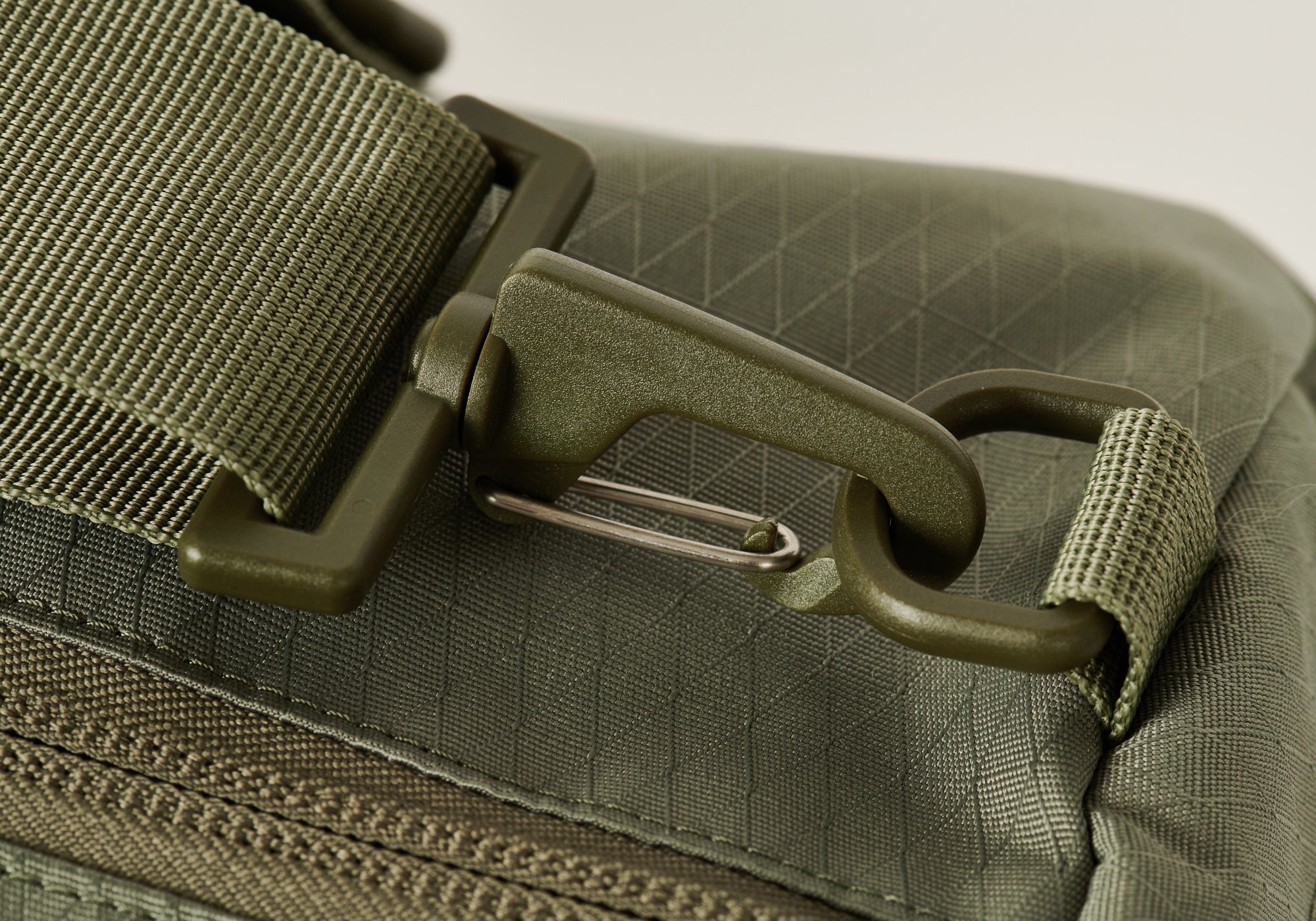 CORDURA DOUBLE DIAMOND HOLDALL OLIVE - 12