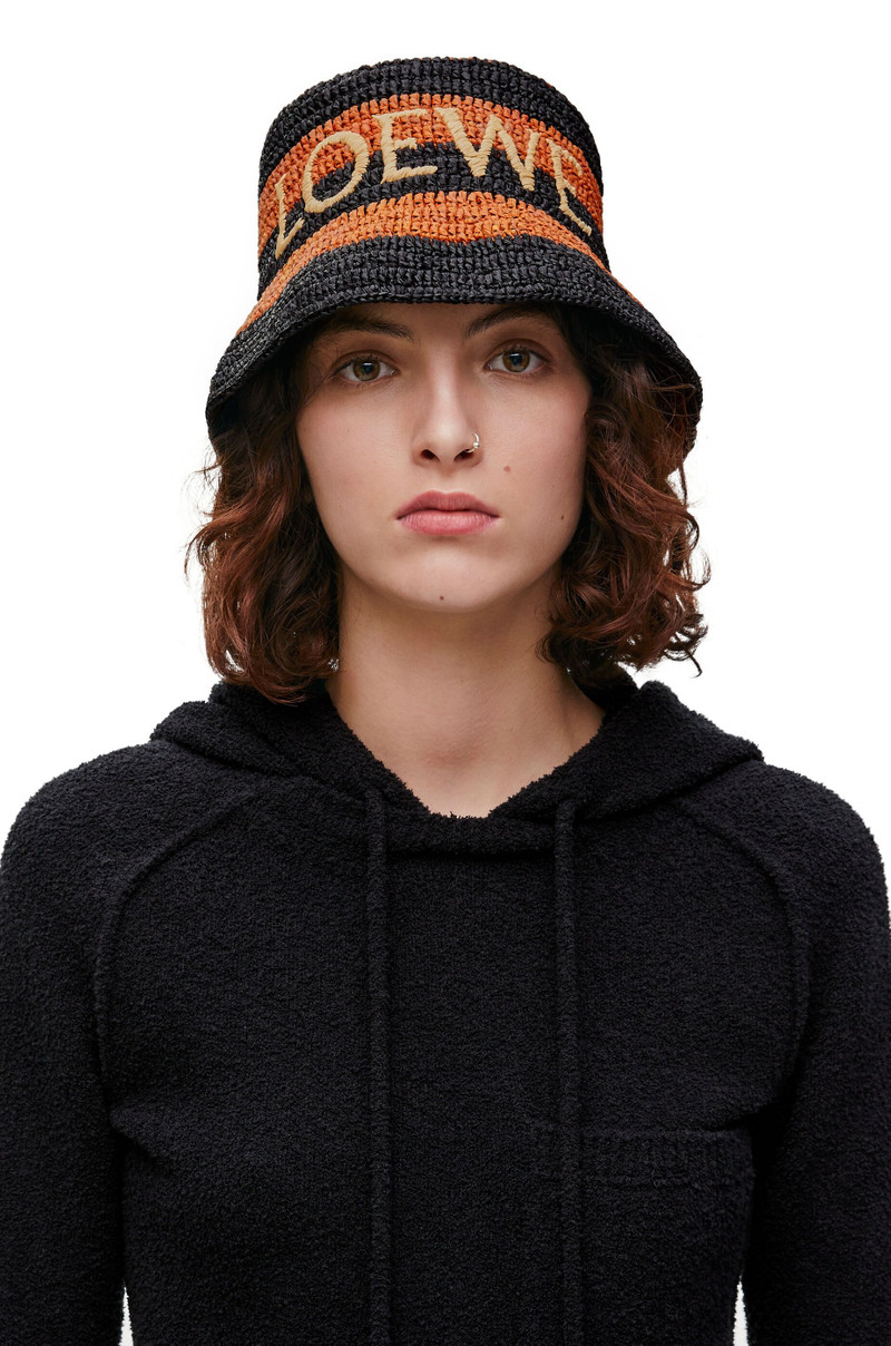 Bucket hat in raffia 3