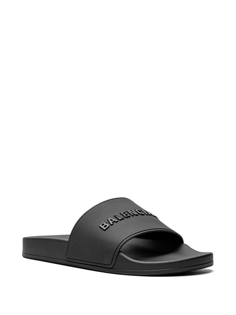 BALENCIAGA logo-embossed pool slides outlook