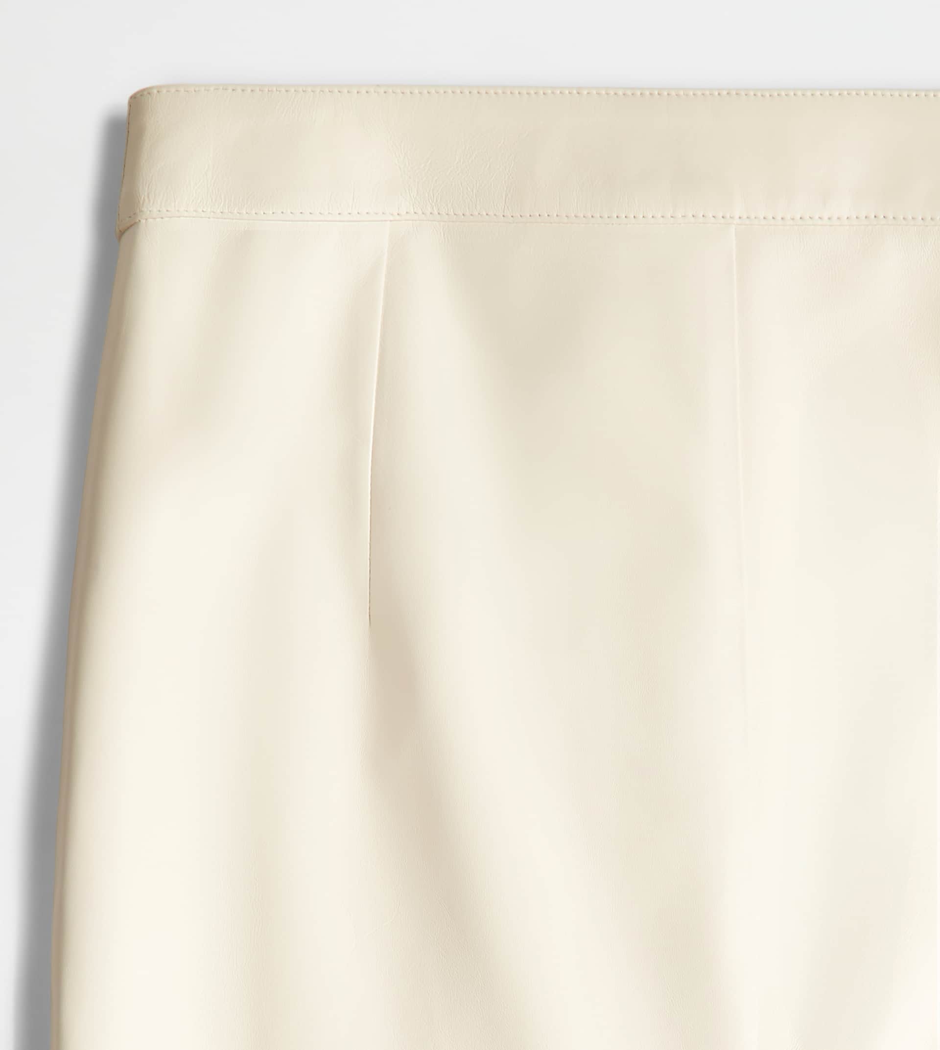 SKIRT IN LEATHER - WHITE - 4
