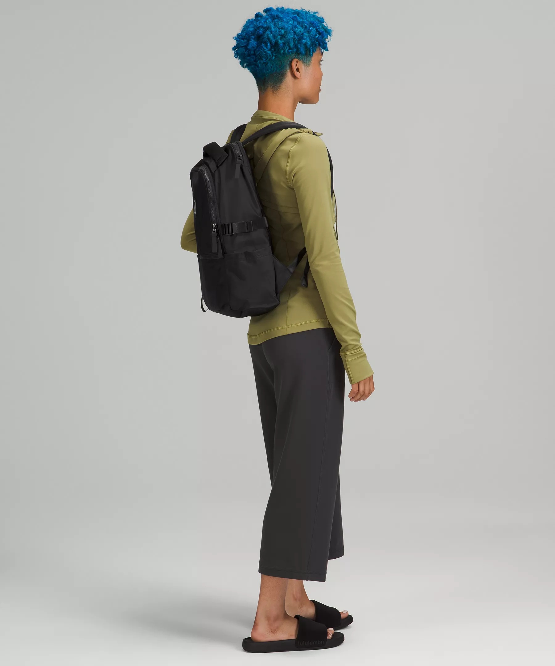 New Crew Backpack 22L *Logo - 5