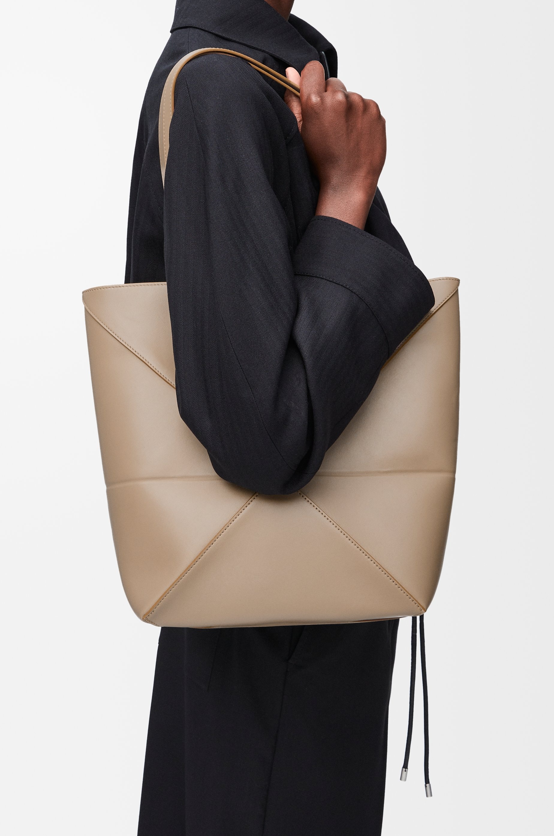 Medium Puzzle Fold tote in shiny calfskin - 3
