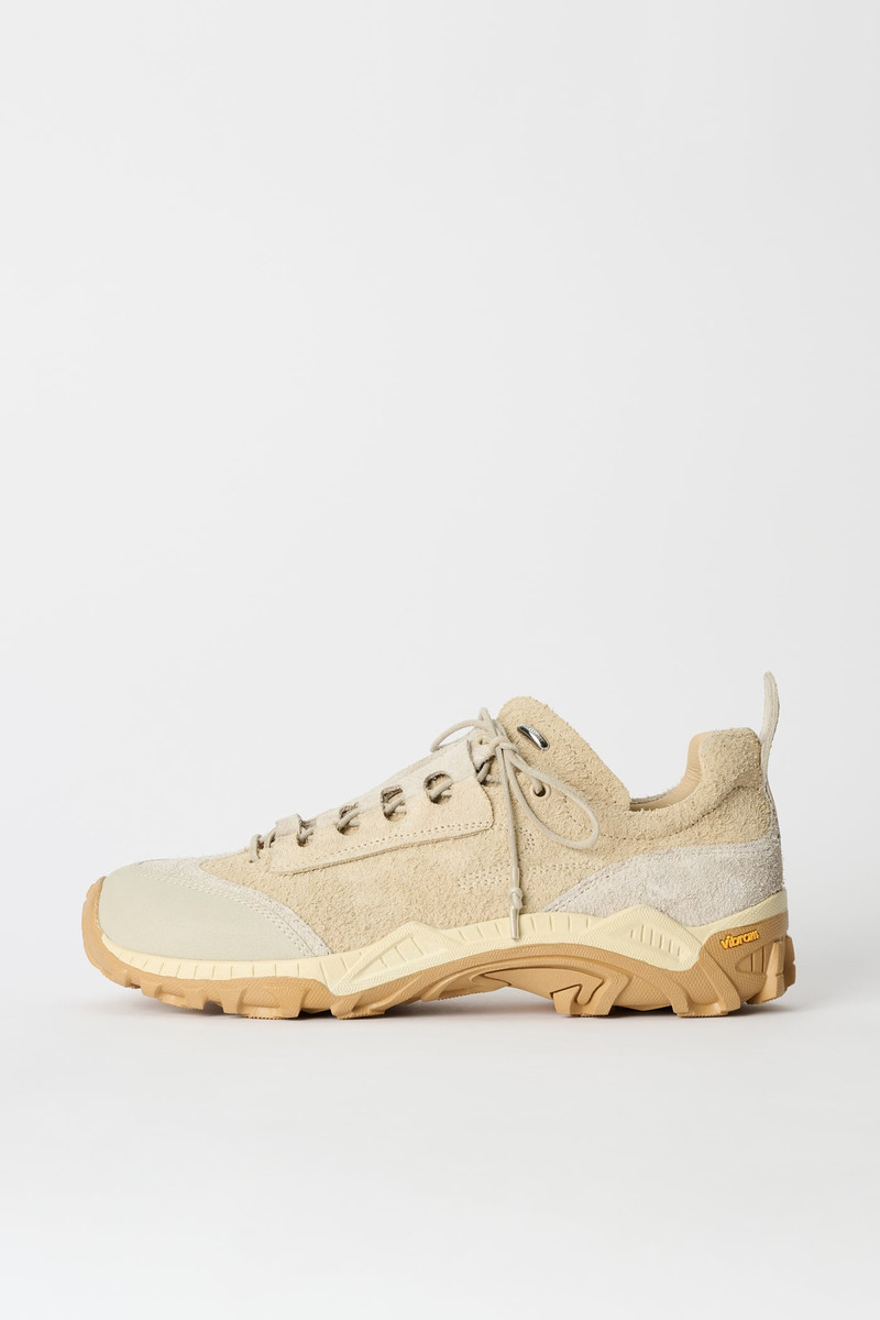 Gabe Warm Fog Suede 1