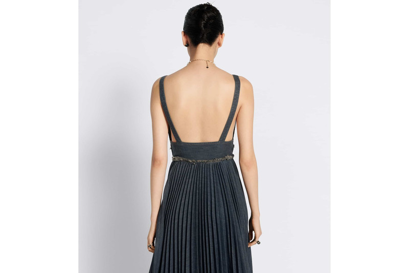 Mid-Length Pleated Dress 6