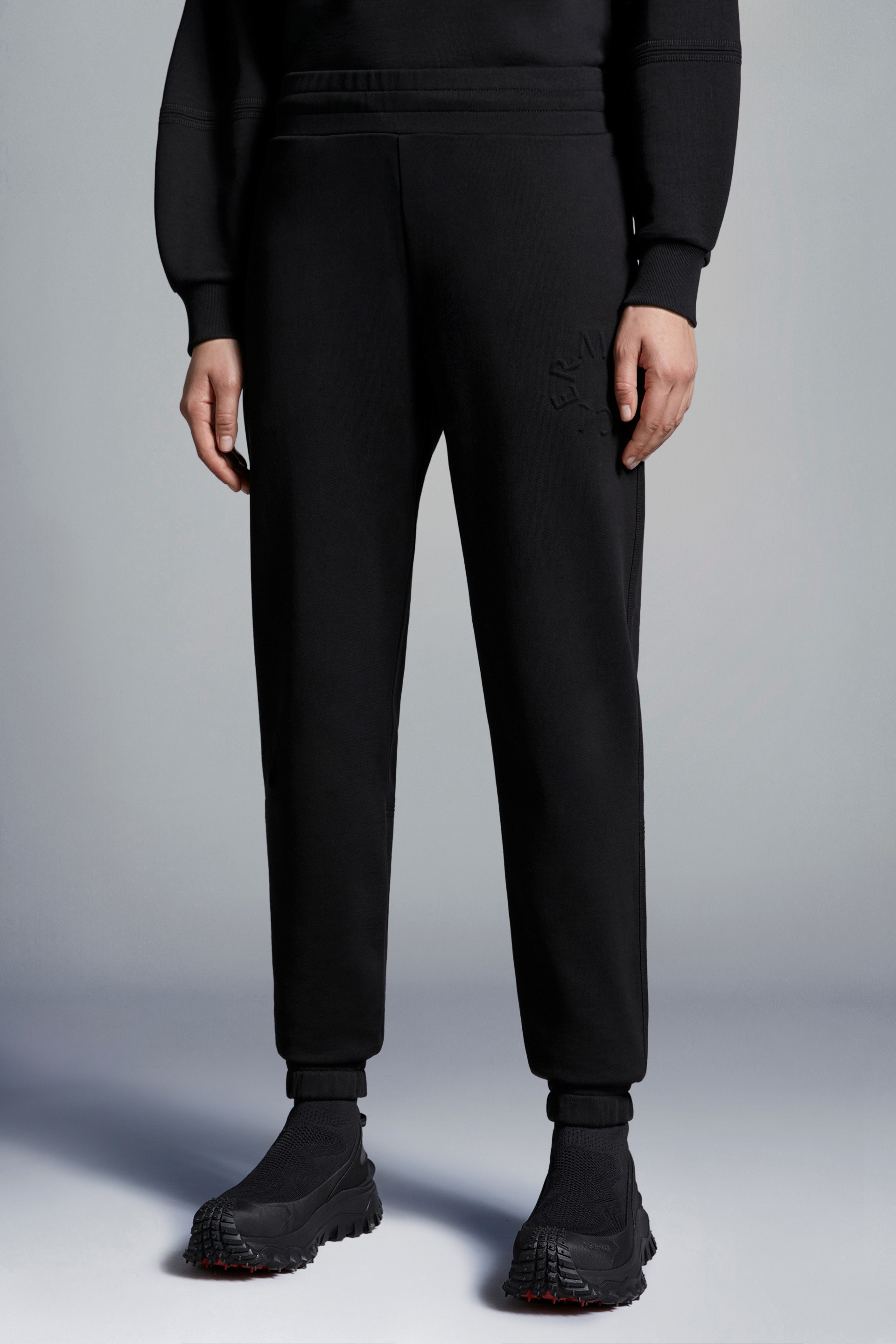Embossed Logo Sweatpants - 3