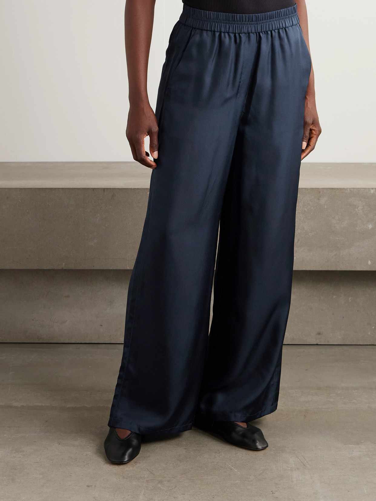 Silk-twill Wide-leg Pants - 4