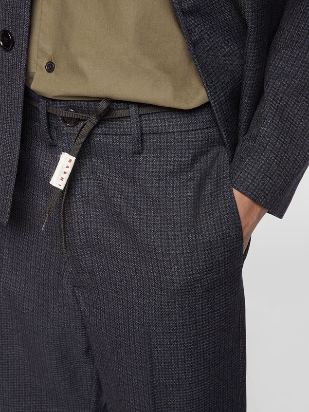 CHINO TROUSERS WITH HOUNDSTOOTH CHECK MOTIF - 5