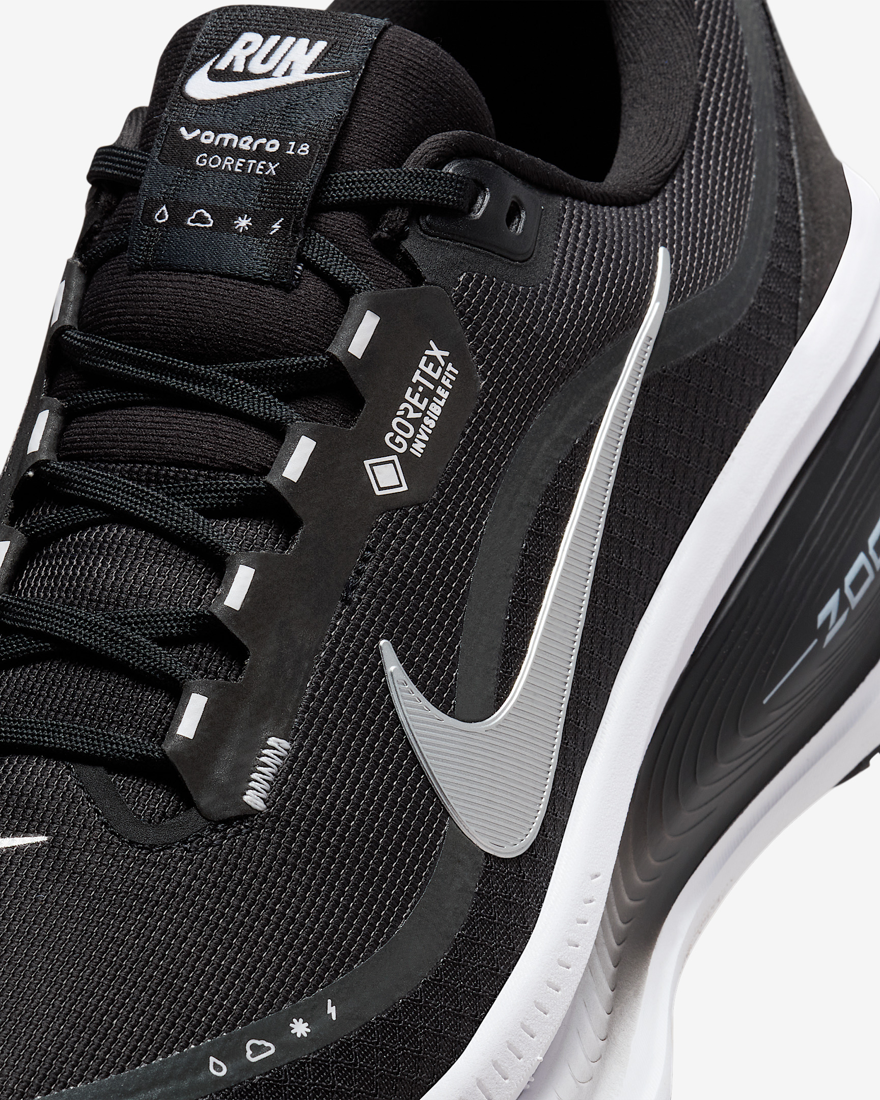 Nike Vomero 18 GORE-TEX Men's Waterproof Road Running Shoes with Reflective Accents - 7