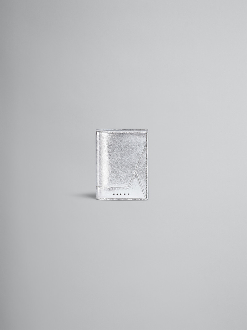 SILVER METALLIC LEATHER BI-FOLD WALLET 1