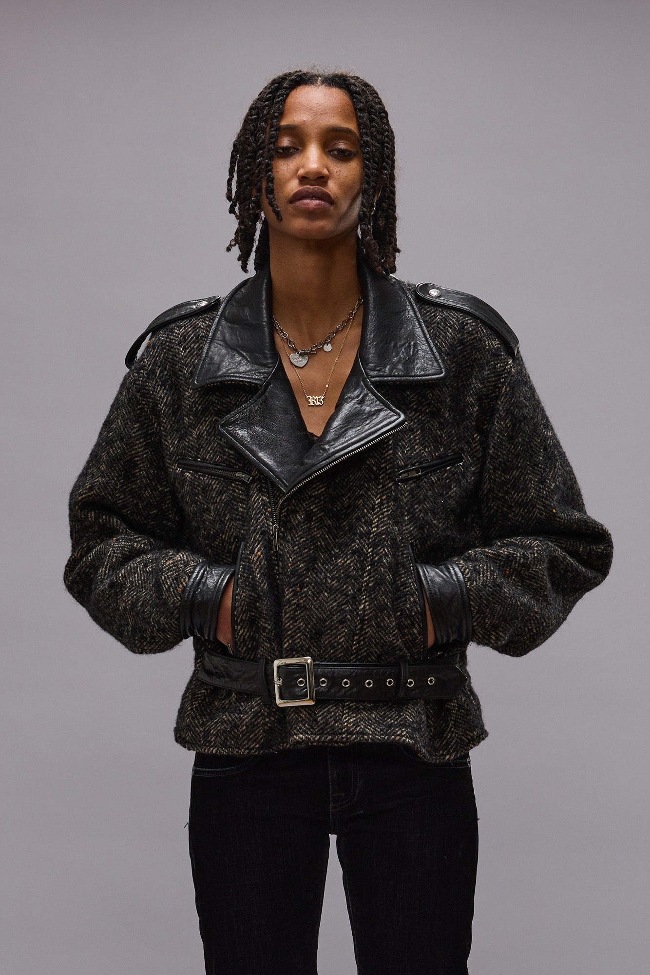 EXAGGERATED SHOULDER MOTORCYCLE JACKET WITH CUFFS - BLACK HERRINGBONE - R13 - 3