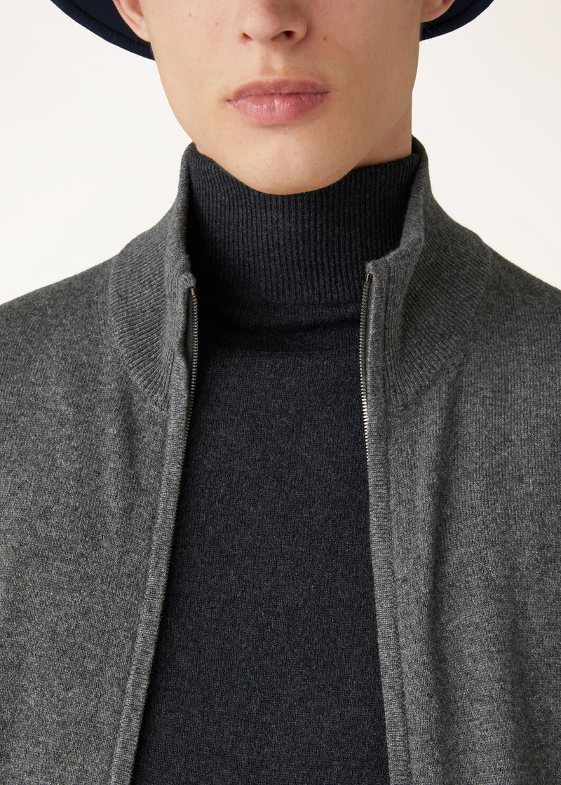 Classic Zip-Up Bomber Jacket 3