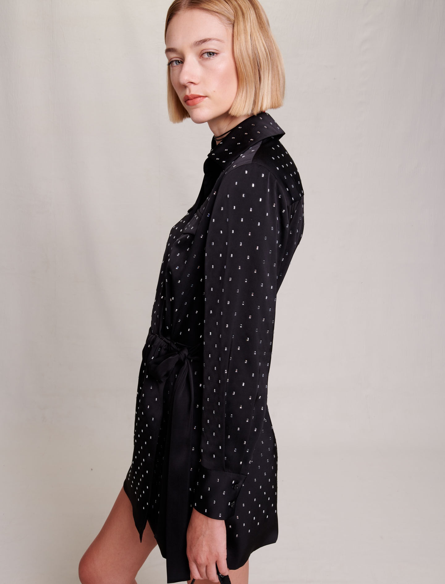Short satin-effect rhinestone dres - 3