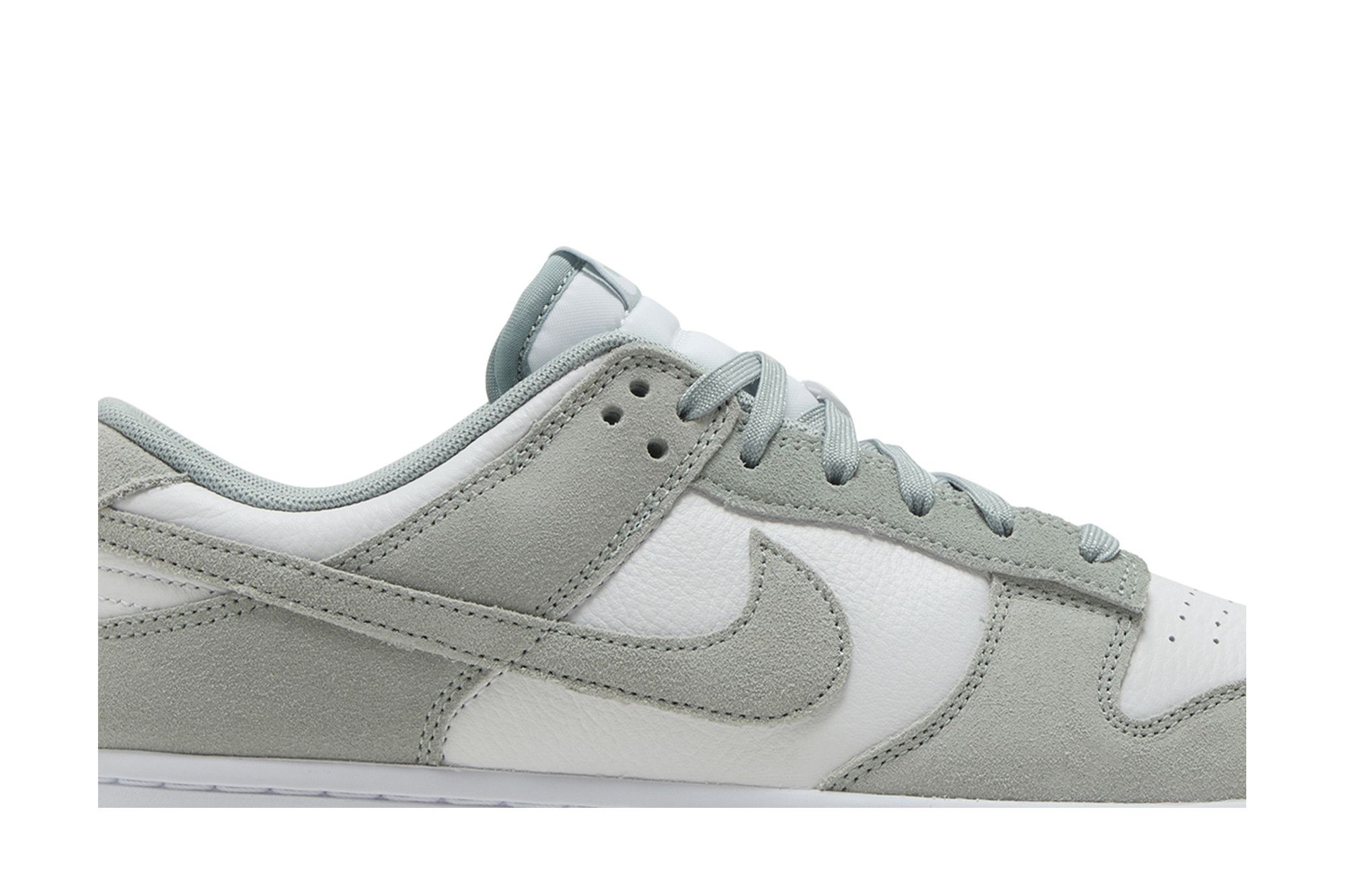 Dunk Low SE 'Light Pumice' - 2