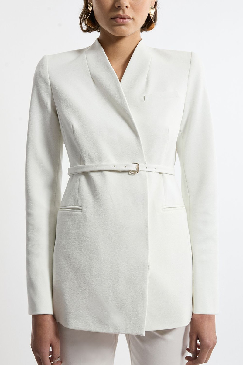 Structured Crepe Tailored Collarless Belted Blazer 3
