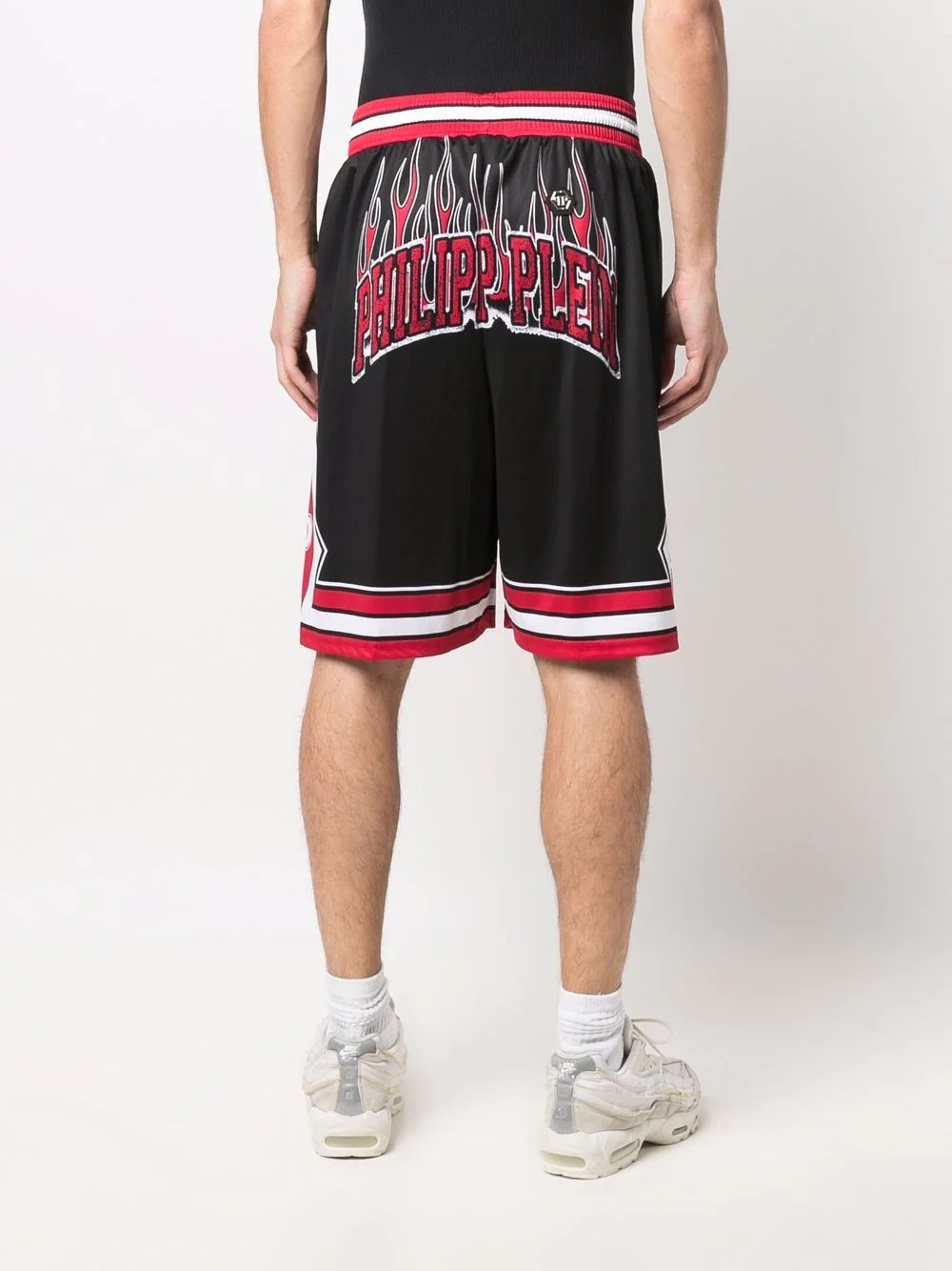 logo-print flames jogging shorts - 4