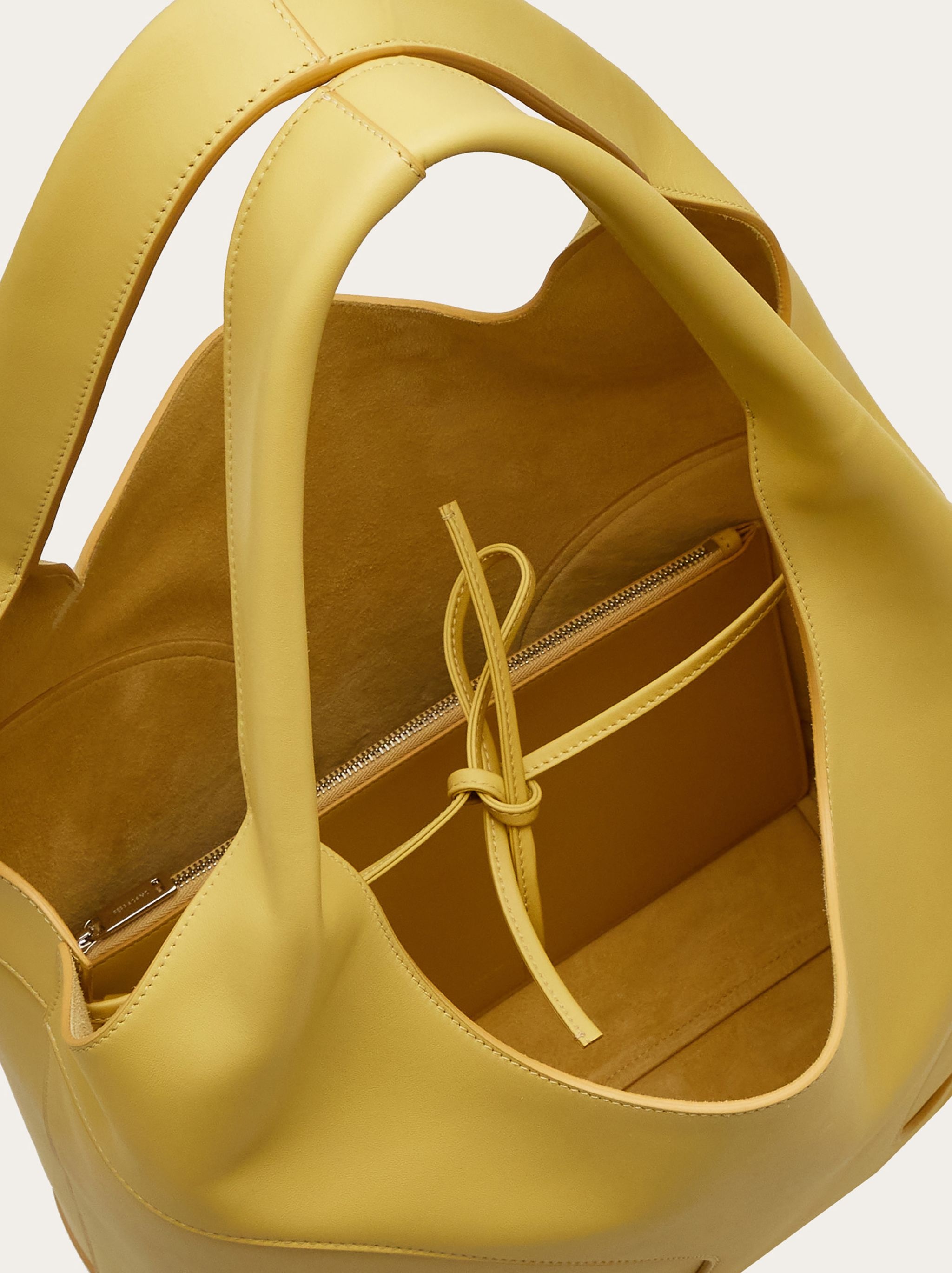 Hobo bag with cut-out detailing - 5