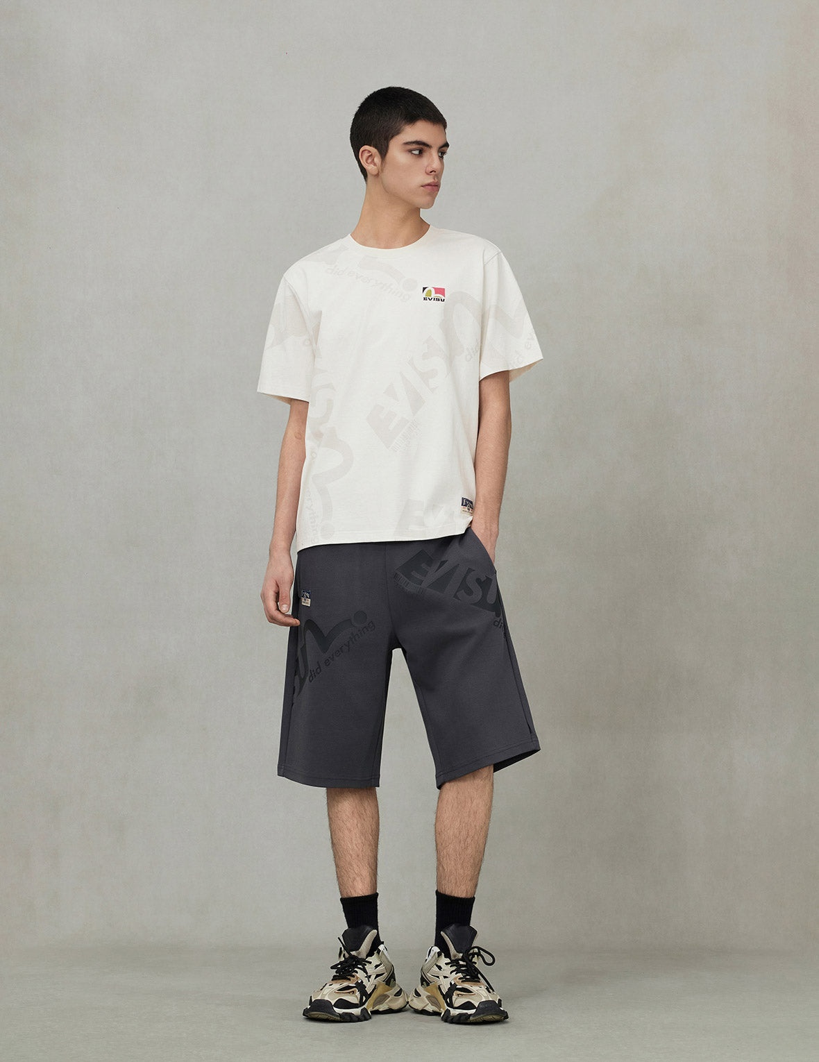 Allover Logo and Seagull Print Regular Fit T-Shirt - 3