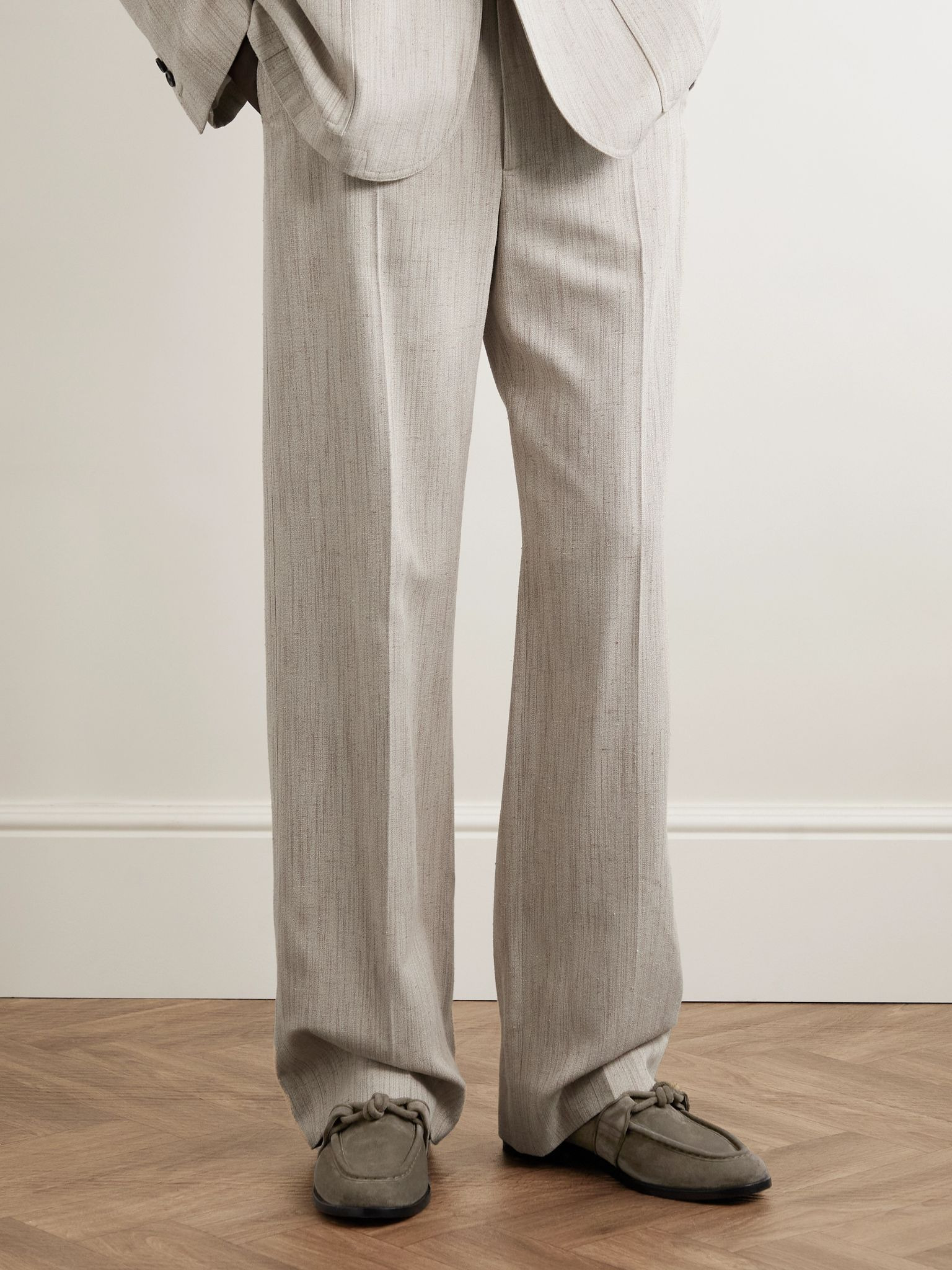 Astaire Knotted Suede Loafers Gray - 2