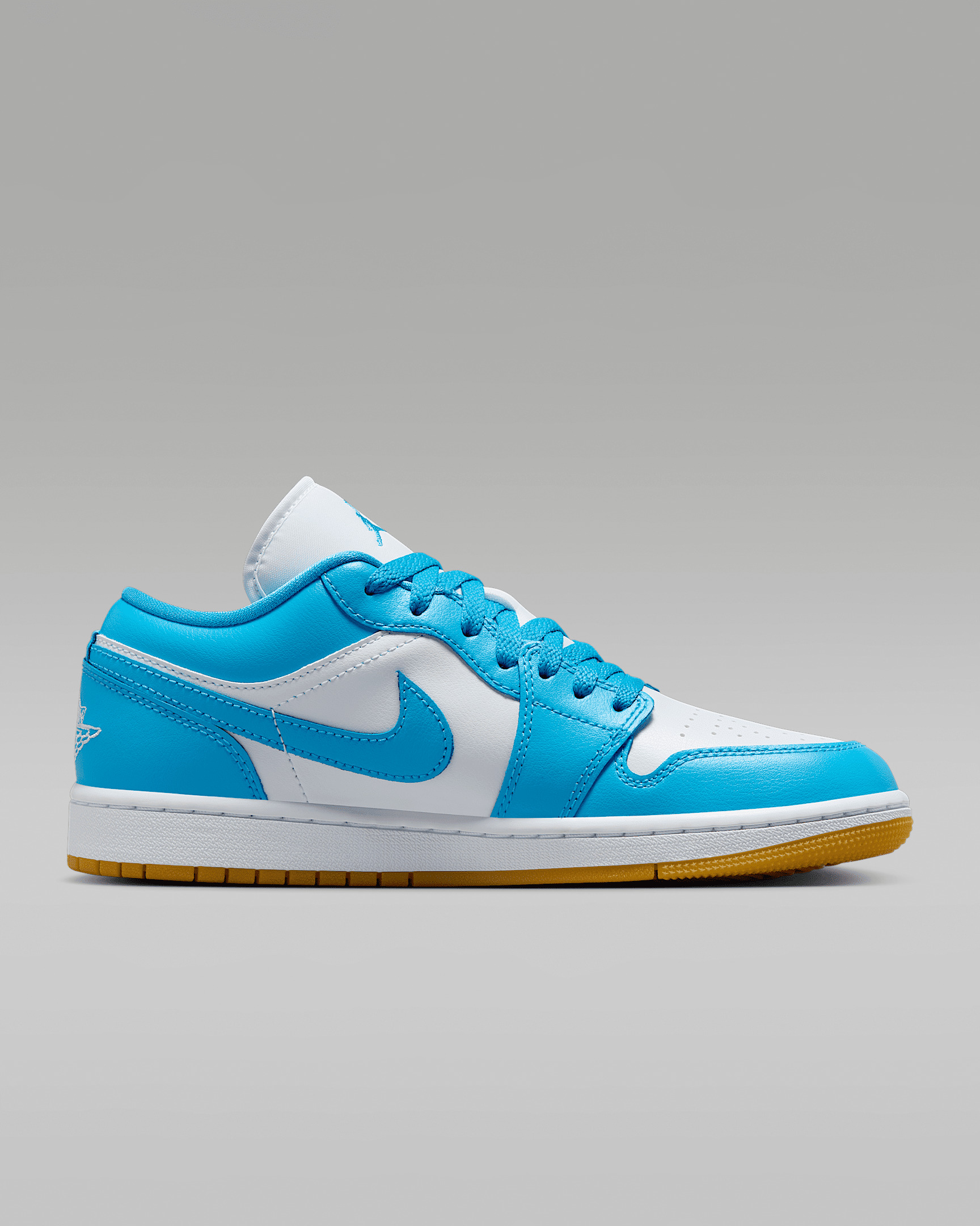 Air Jordan 1 Low Women's Shoes - 3
