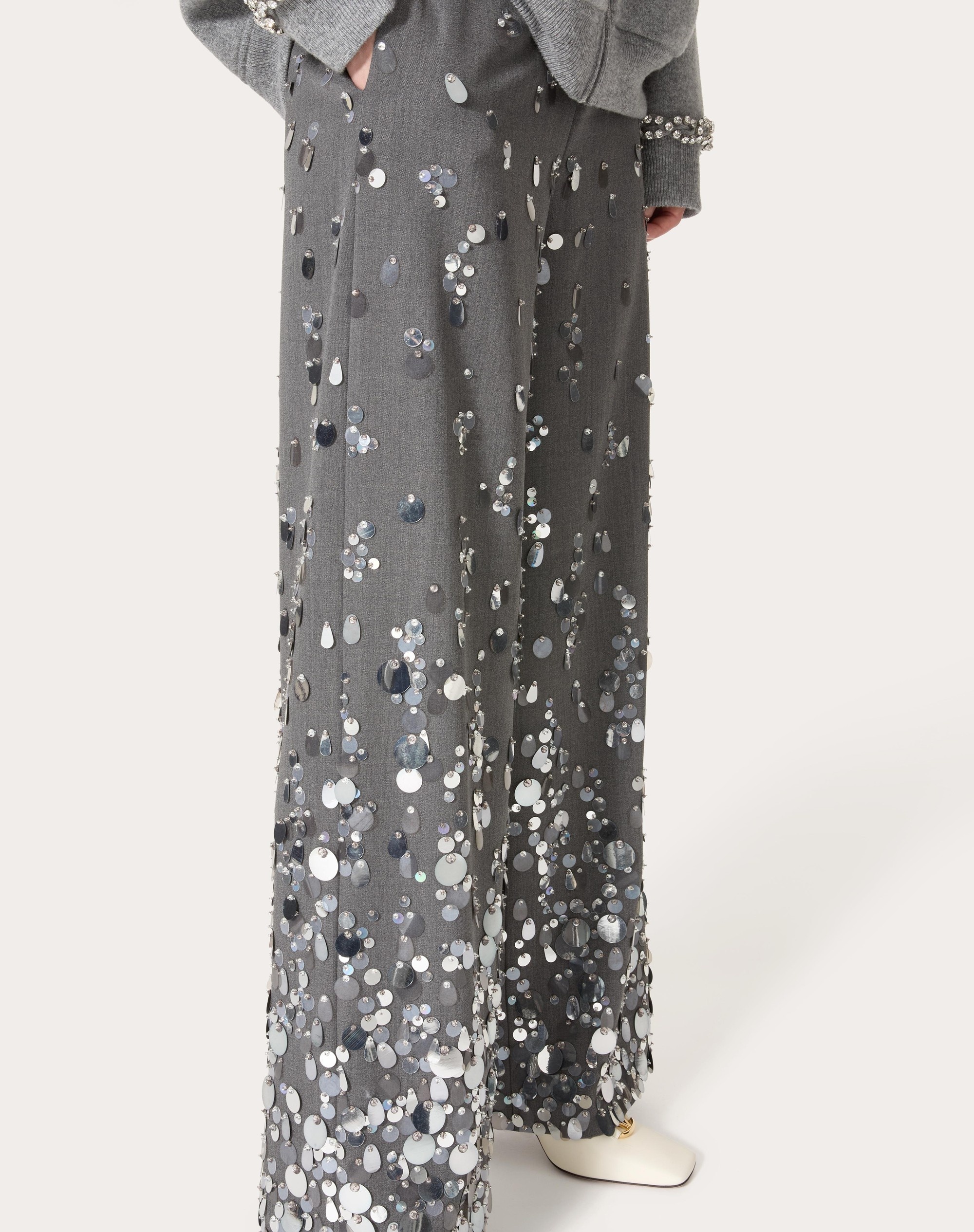 EMBROIDERED ACTIVE GABARDINE PANTS - 5