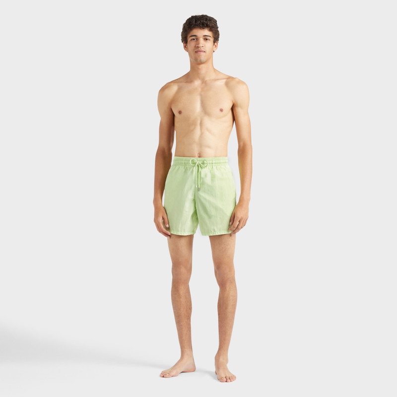 Vilebrequin Men Swim Trunks Solid outlook