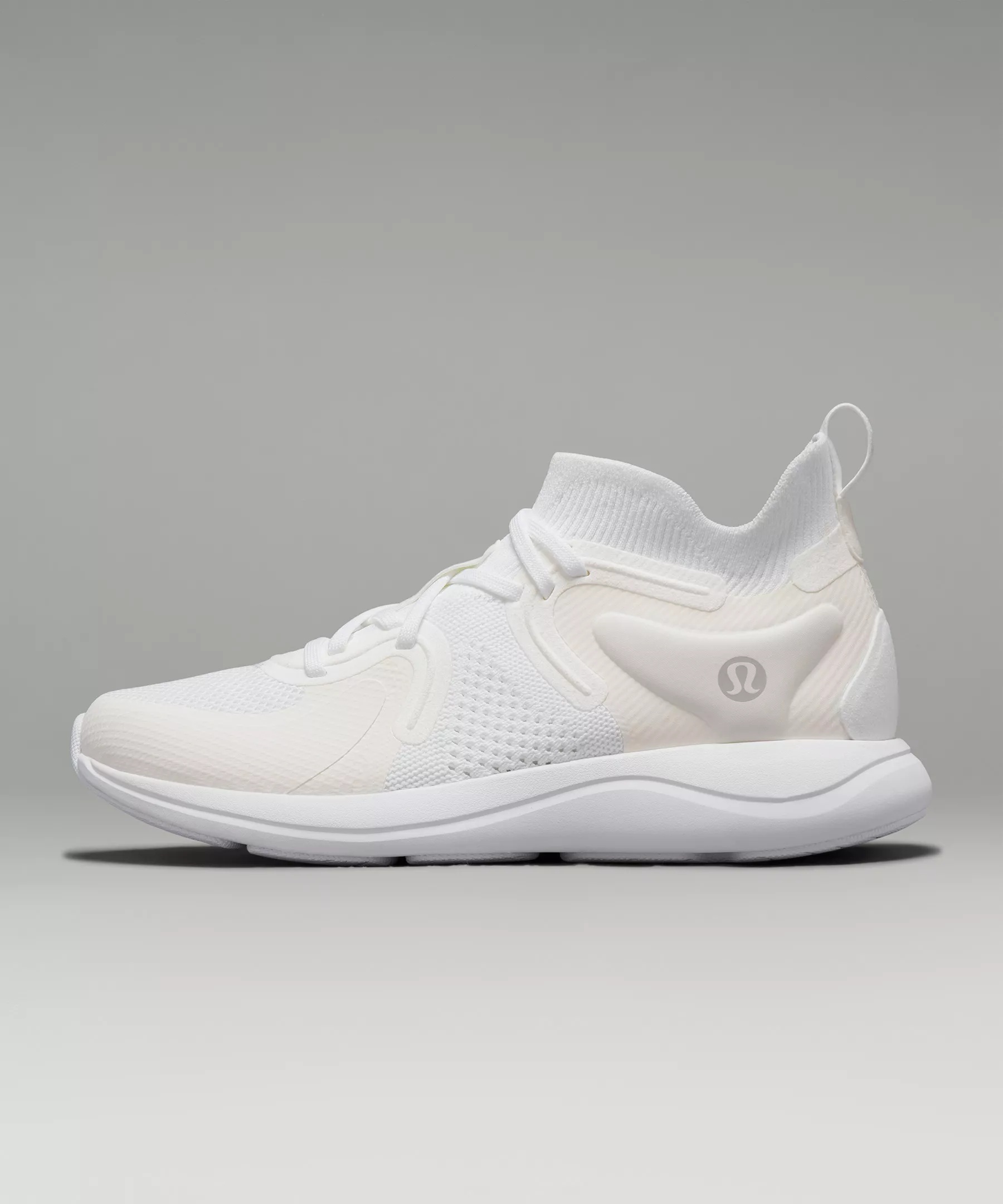 chargefeel 2 Mid Women's Workout Shoe - 5