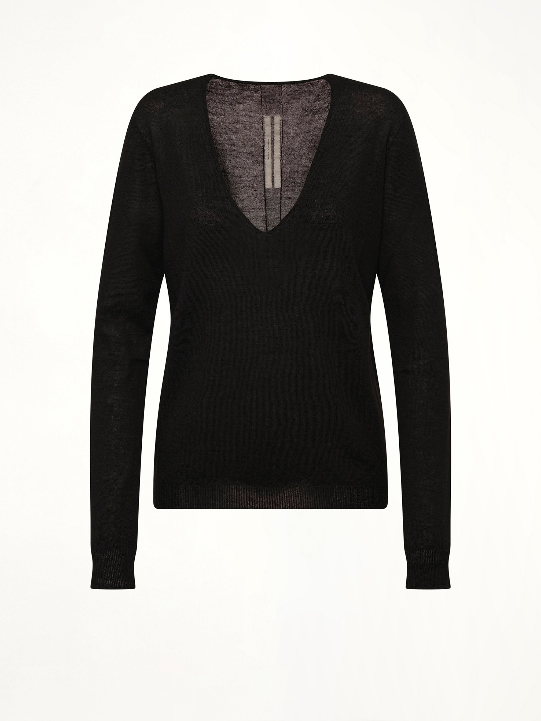 Merino V-Neck Pull in Black - 2
